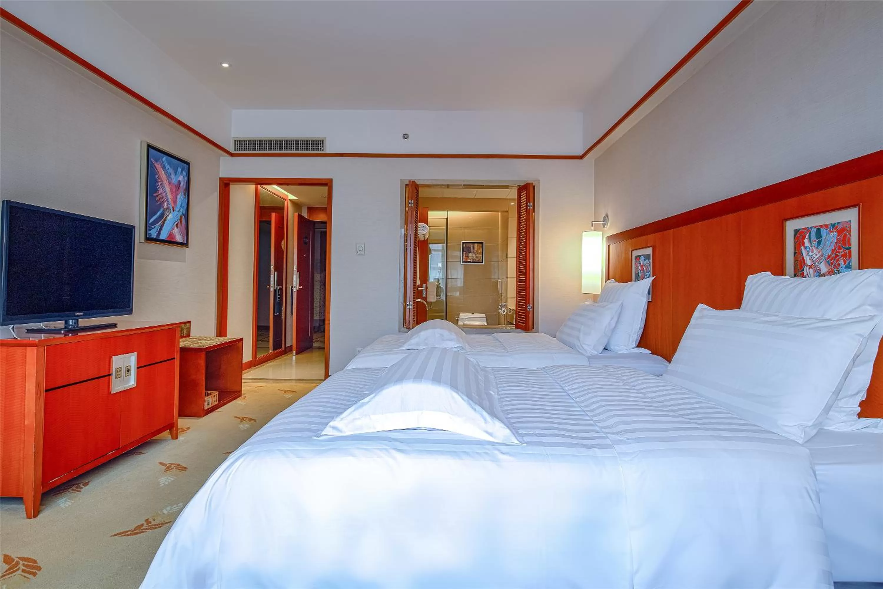 Bedroom, Bed in Pullman Zhangjiajie Hotel