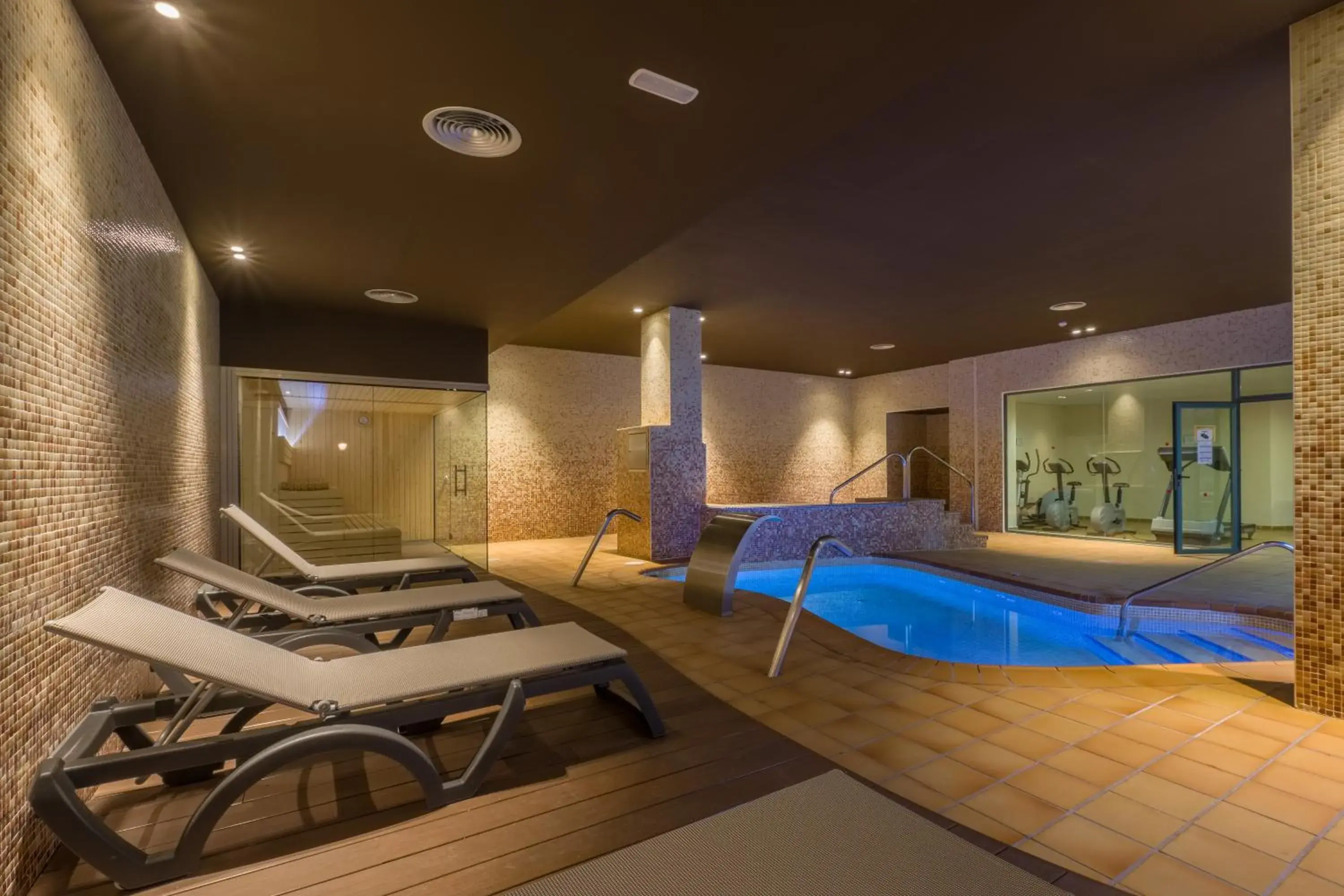 Spa and wellness centre/facilities, Swimming Pool in Hotel California Palace