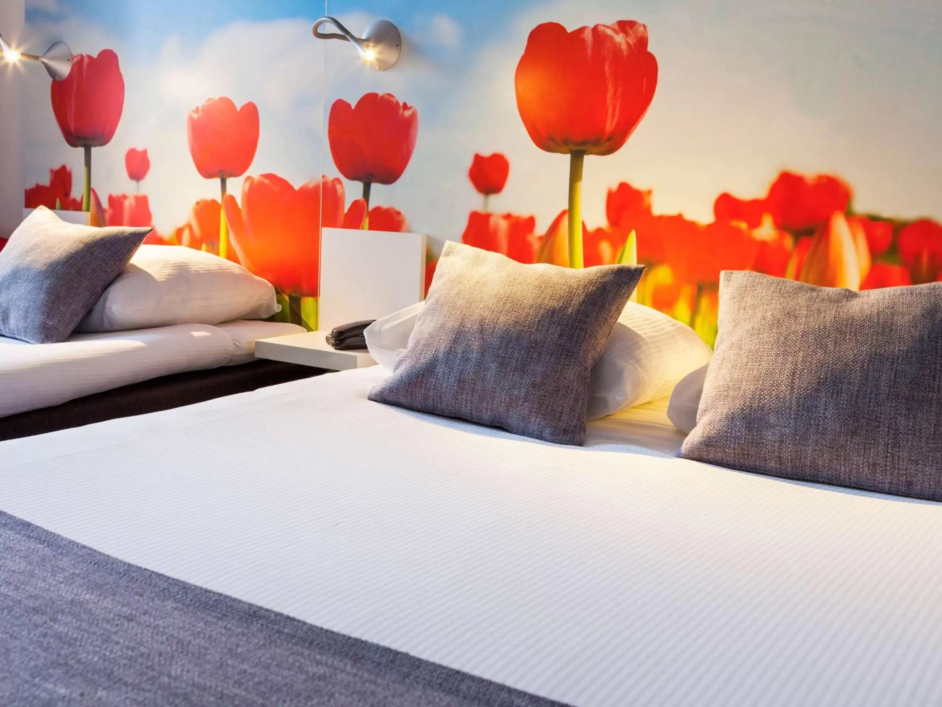 Photo of the whole room, Bed in ibis Styles Amsterdam City