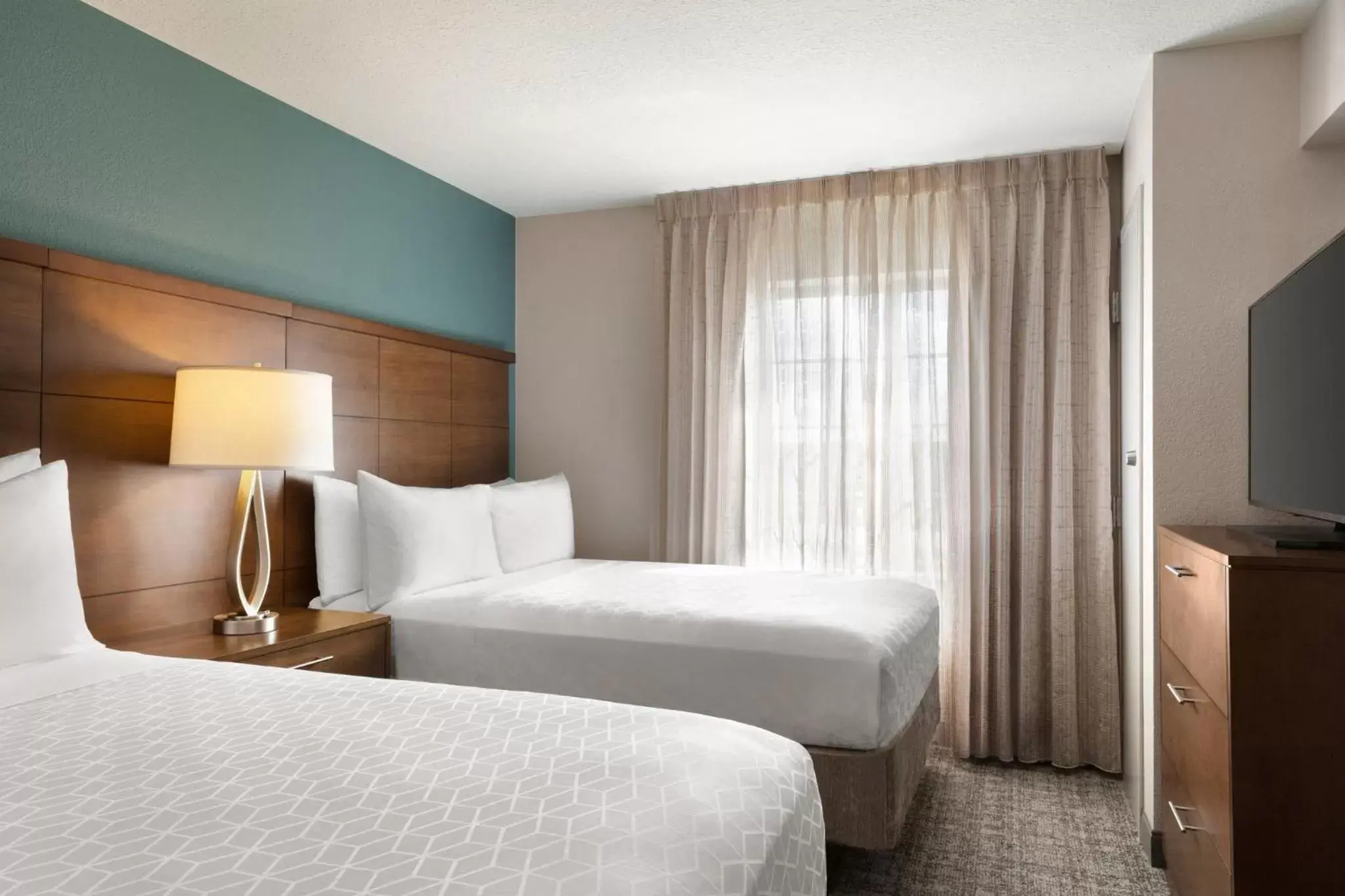 Photo of the whole room, Bed in Staybridge Suites Fort Wayne, an IHG Hotel