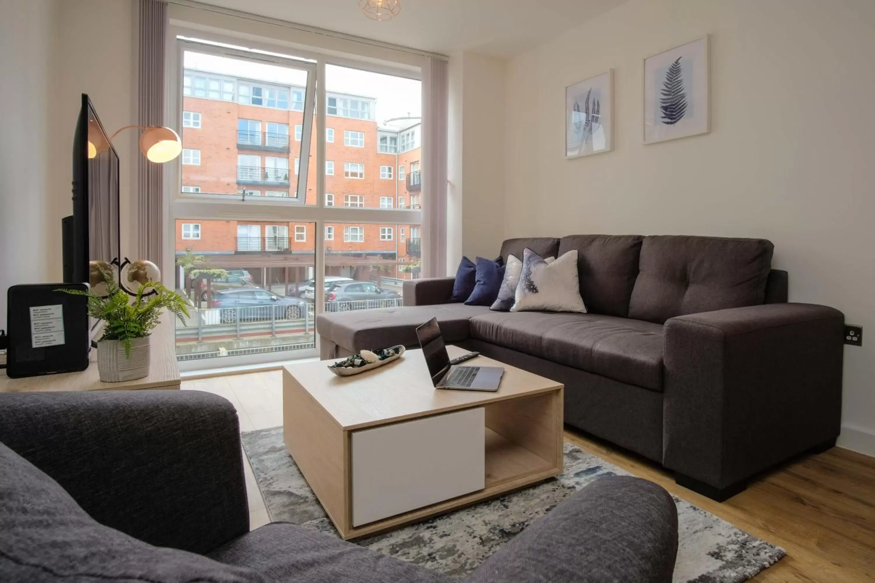 TV and multimedia, Seating Area in Onyx O2 Arena Brindley Place Broad Street Large Spacious Apartment