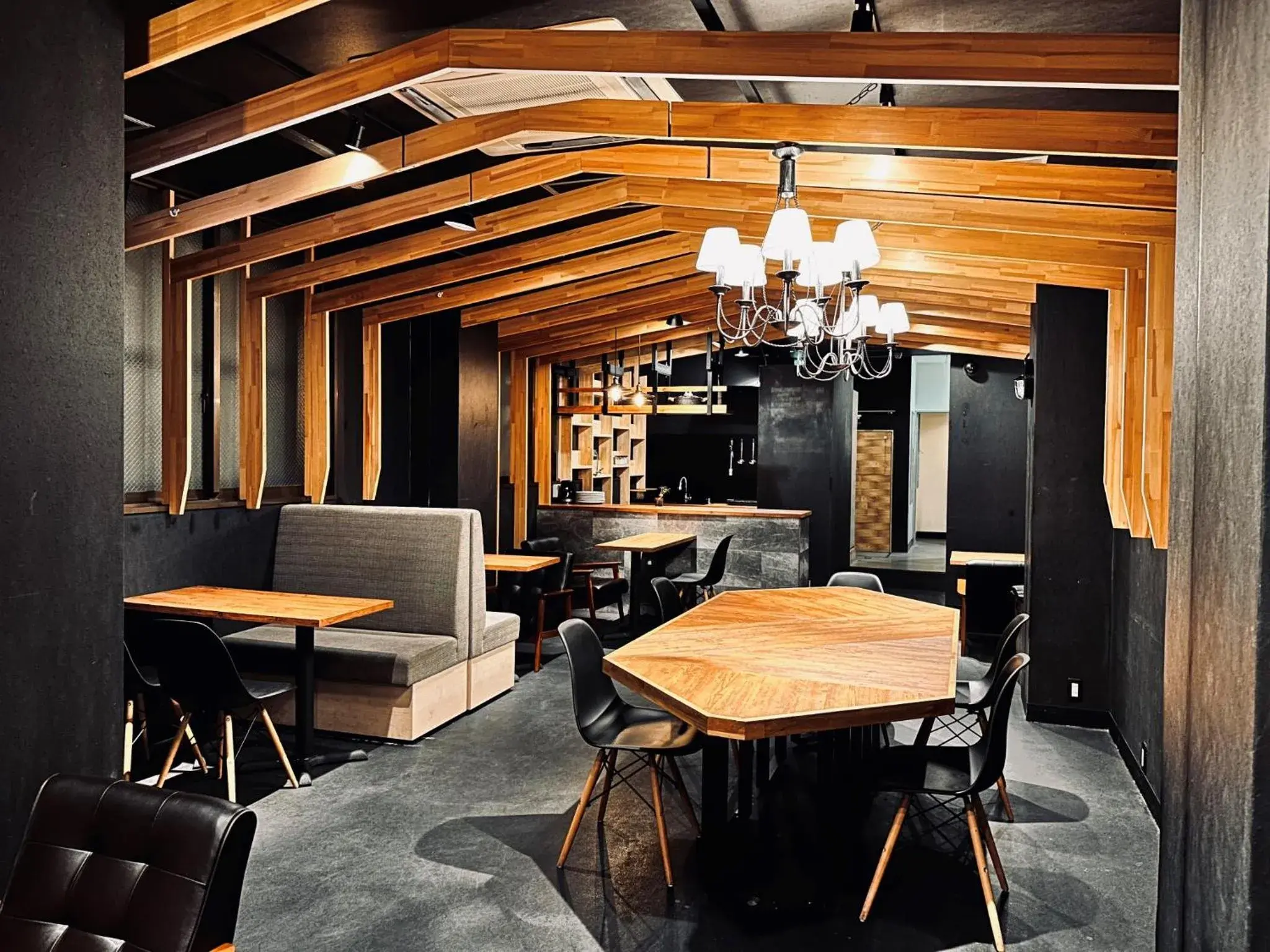 Lounge or bar, Restaurant/Places to Eat in Namba Guesthouse HIVE