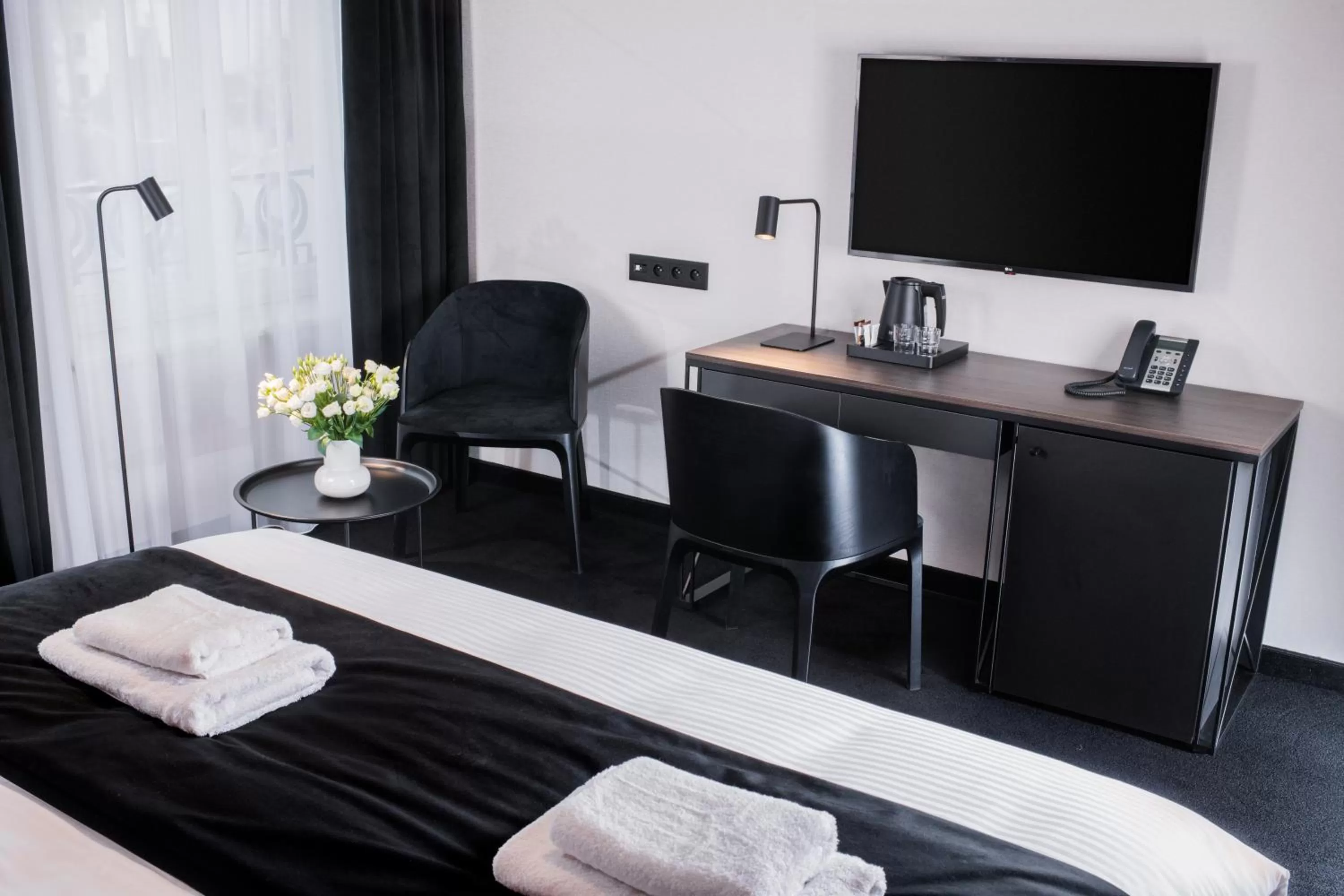 TV and multimedia, Bed in Hotel Krupnicza 30