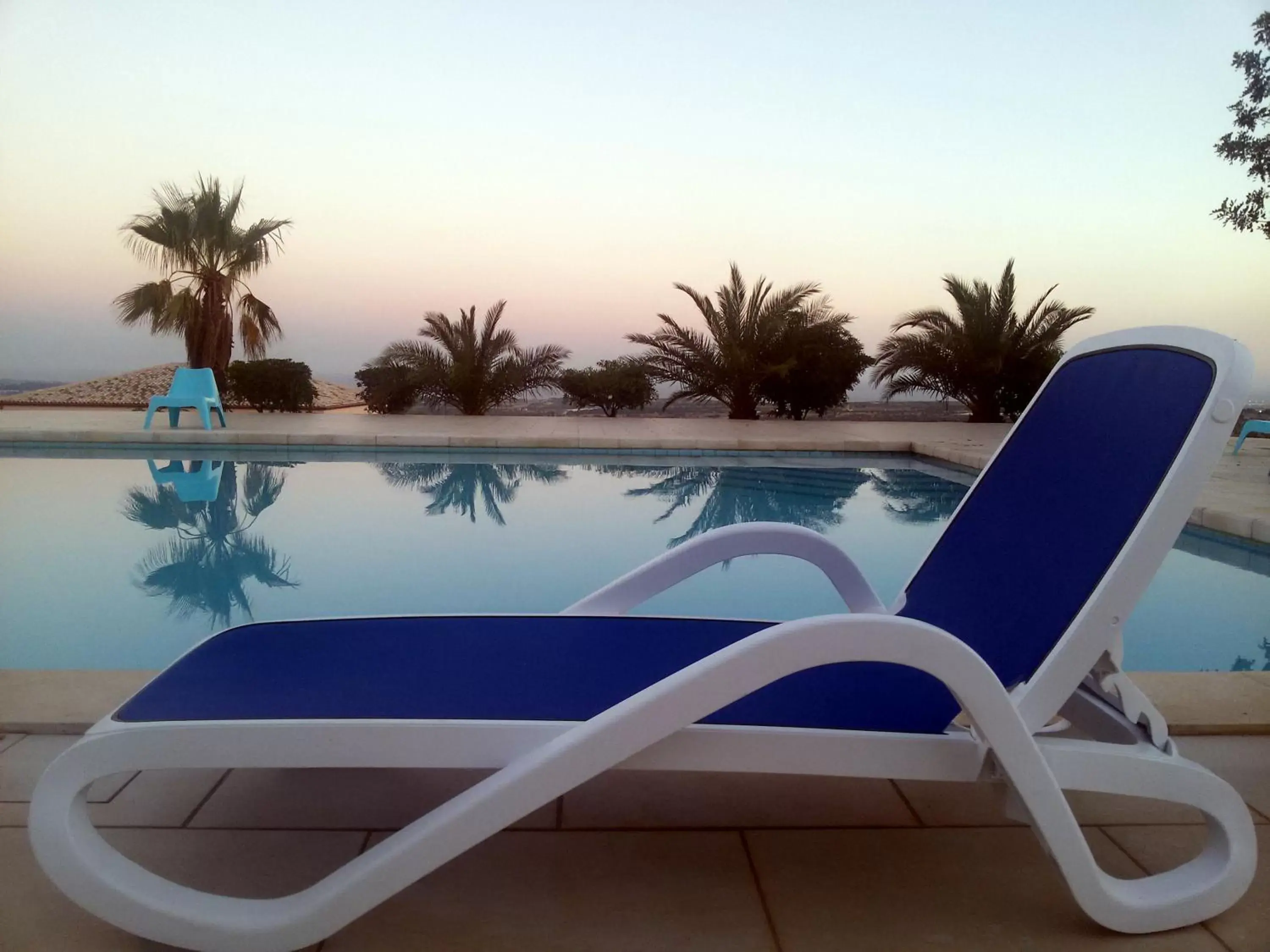 Solarium, Swimming Pool in Villa Principe Di Belmonte