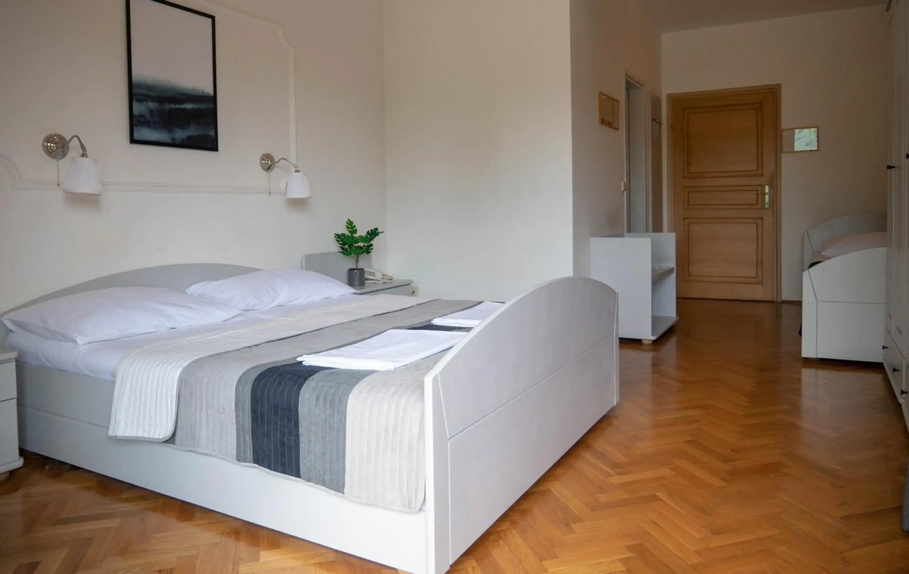 Bed in Hotel Vienna