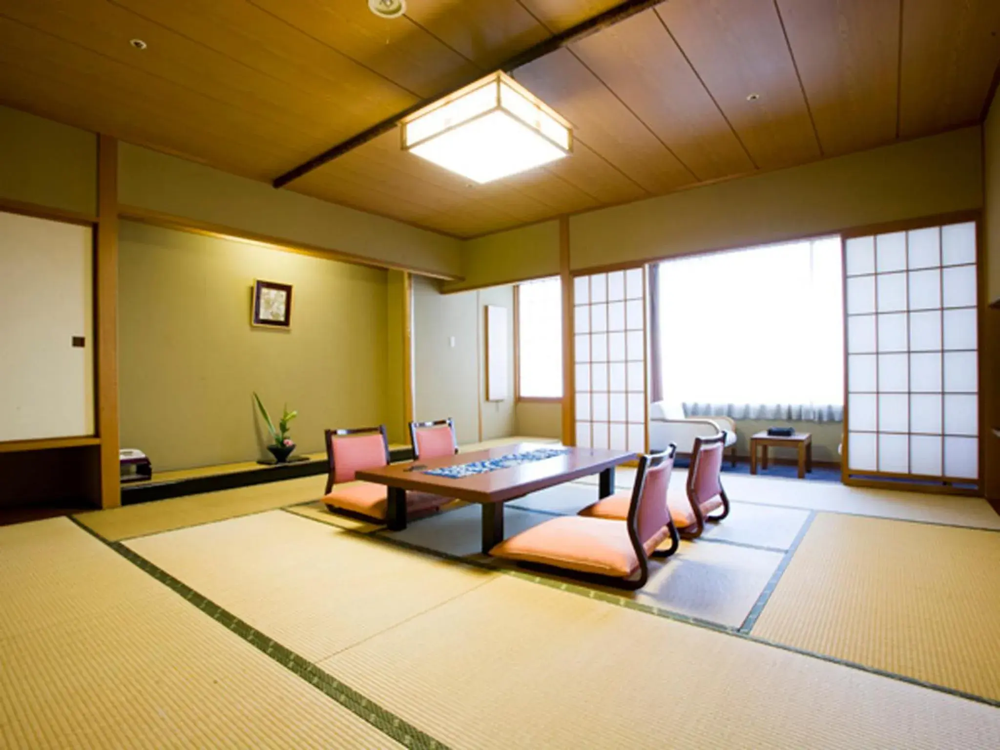 Photo of the whole room in Hotel Shofuen