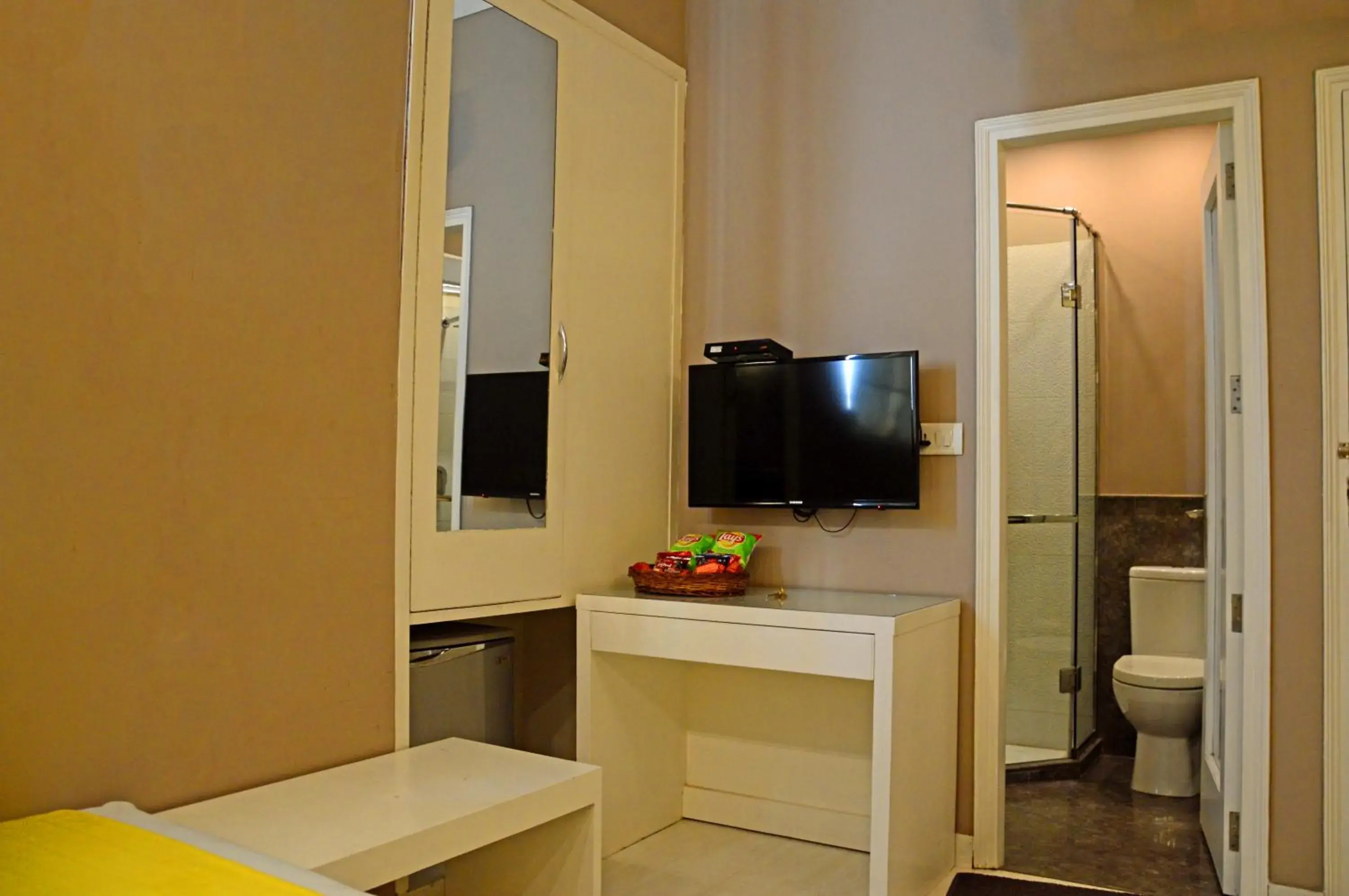 Area and facilities, TV/Entertainment Center in Hotel Ajanta