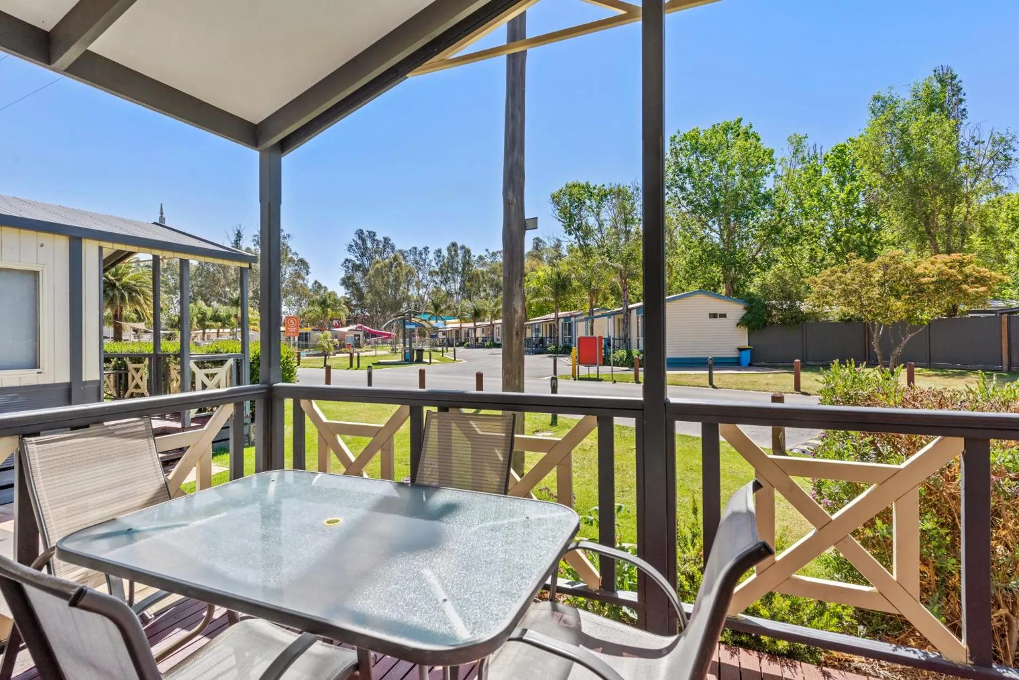 Balcony/Terrace in Discovery Parks - Maidens Inn Moama