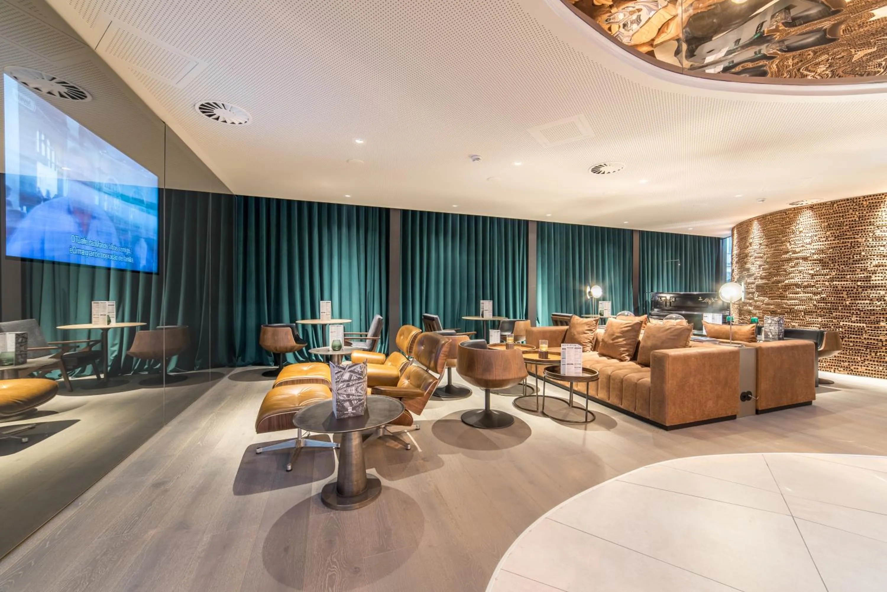 Porto Royal Bridges Hotel