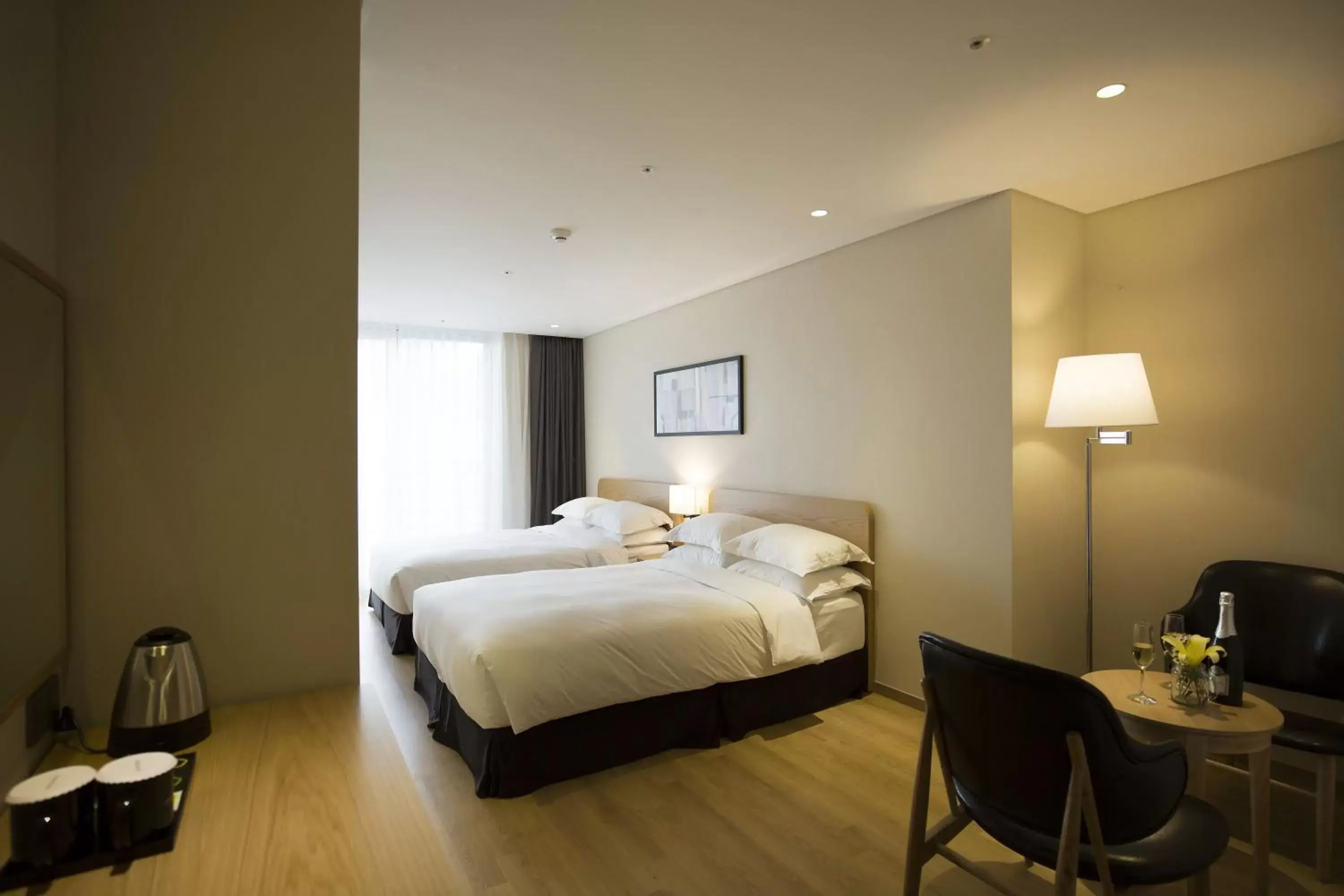 Toilet, Bed in Best Western Haeundae Hotel