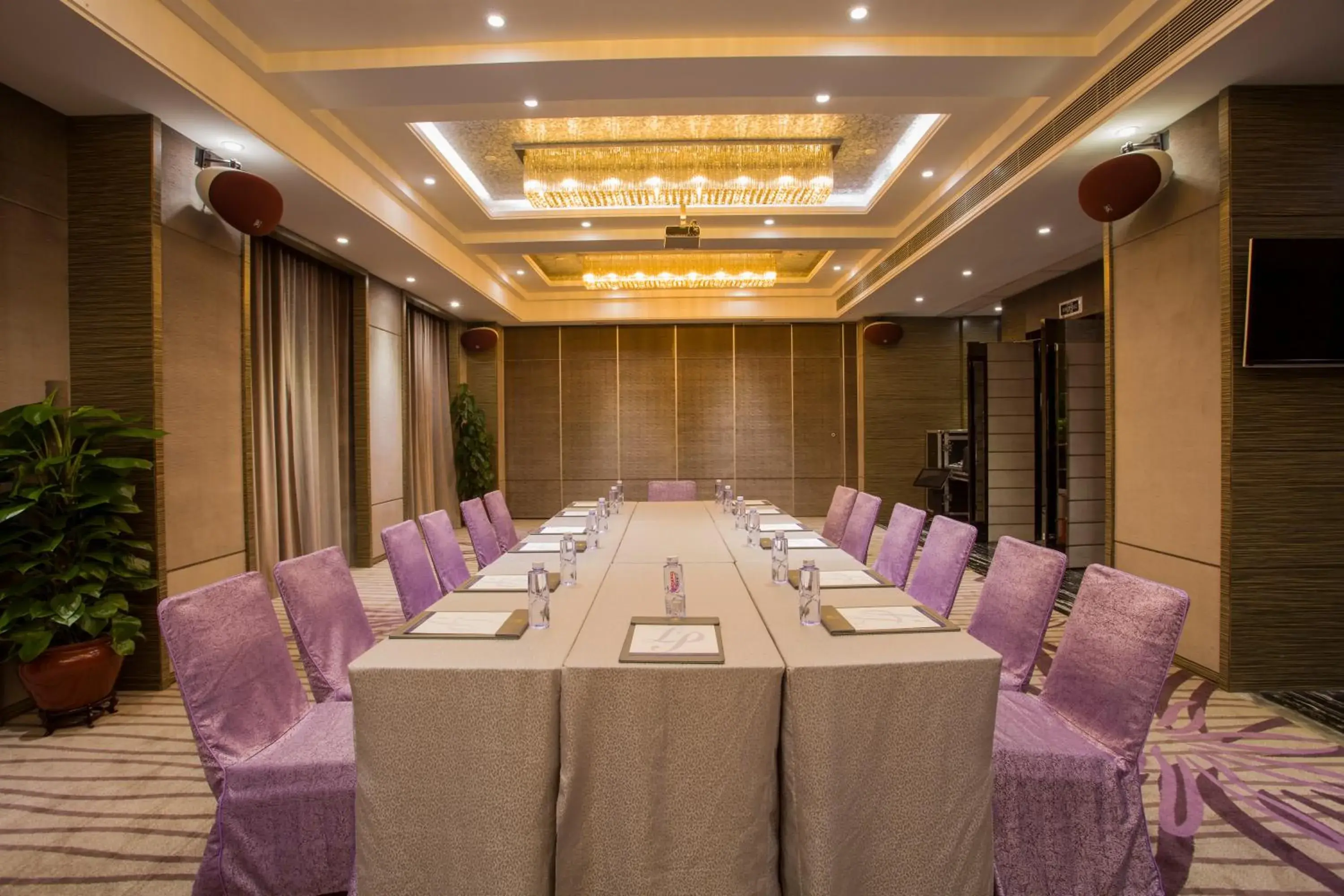 Banquet/Function facilities in La Perle International Hotel