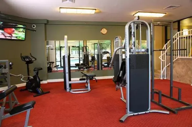 Fitness centre/facilities, Fitness Center/Facilities in Jockey Club Suites