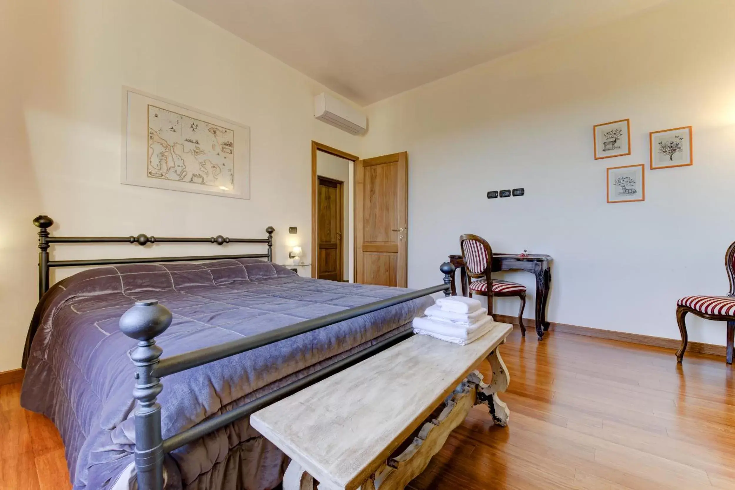 Photo of the whole room, Bed in B&B Il Ramaiolo