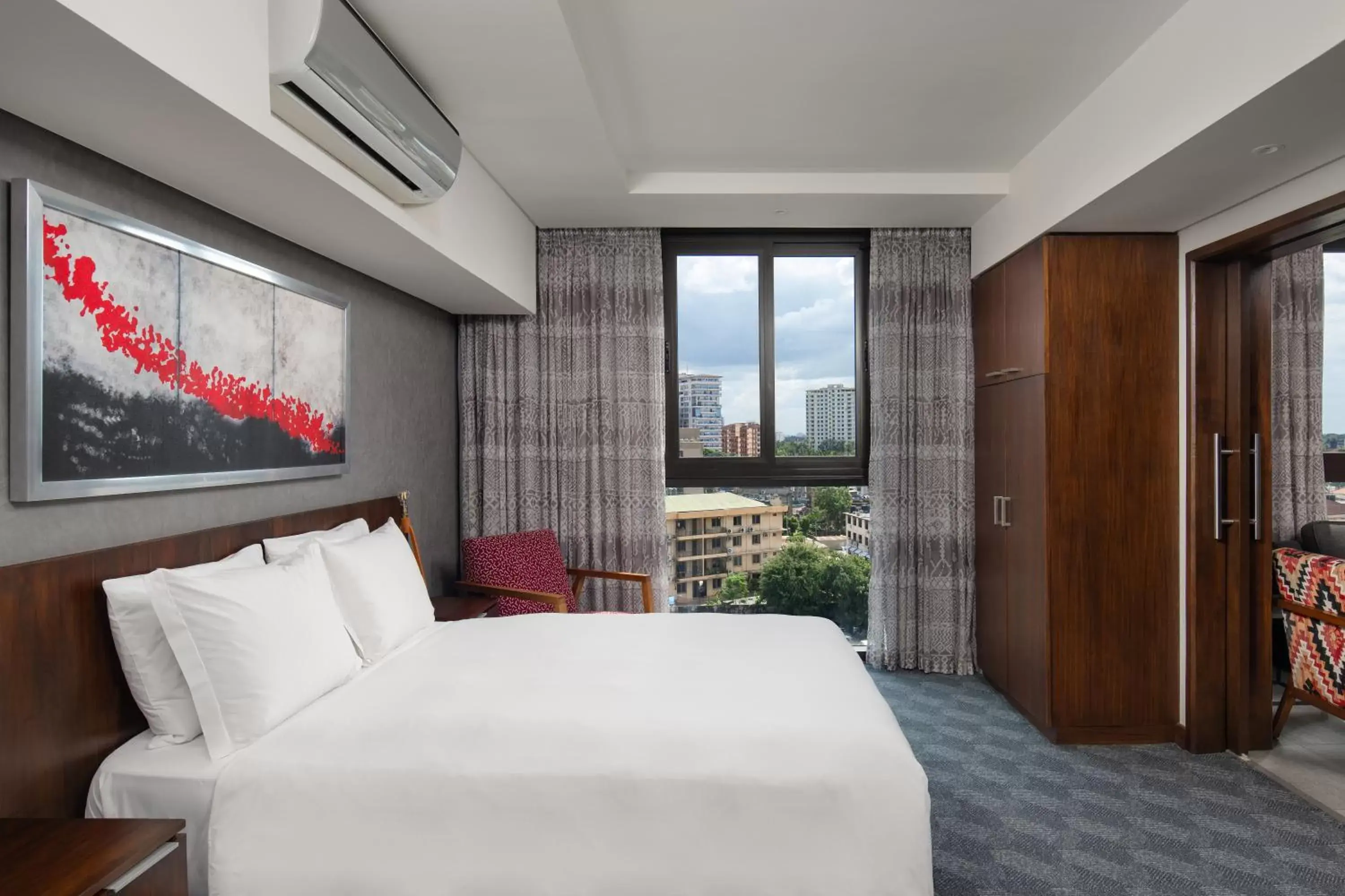 Bed in Crowne Plaza - Dar Es Salaam by IHG Bed in Crowne Plaza - Dar Es Salaam by IHG