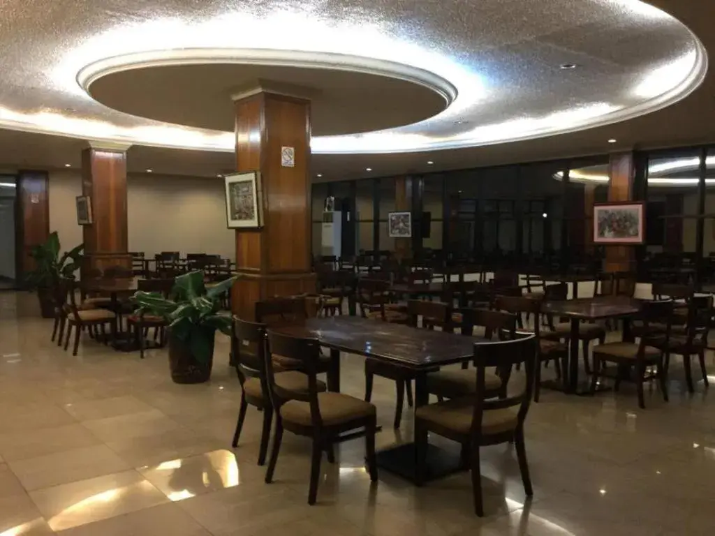 Restaurant/Places to Eat in Dotties Place Hotel and Restaurant