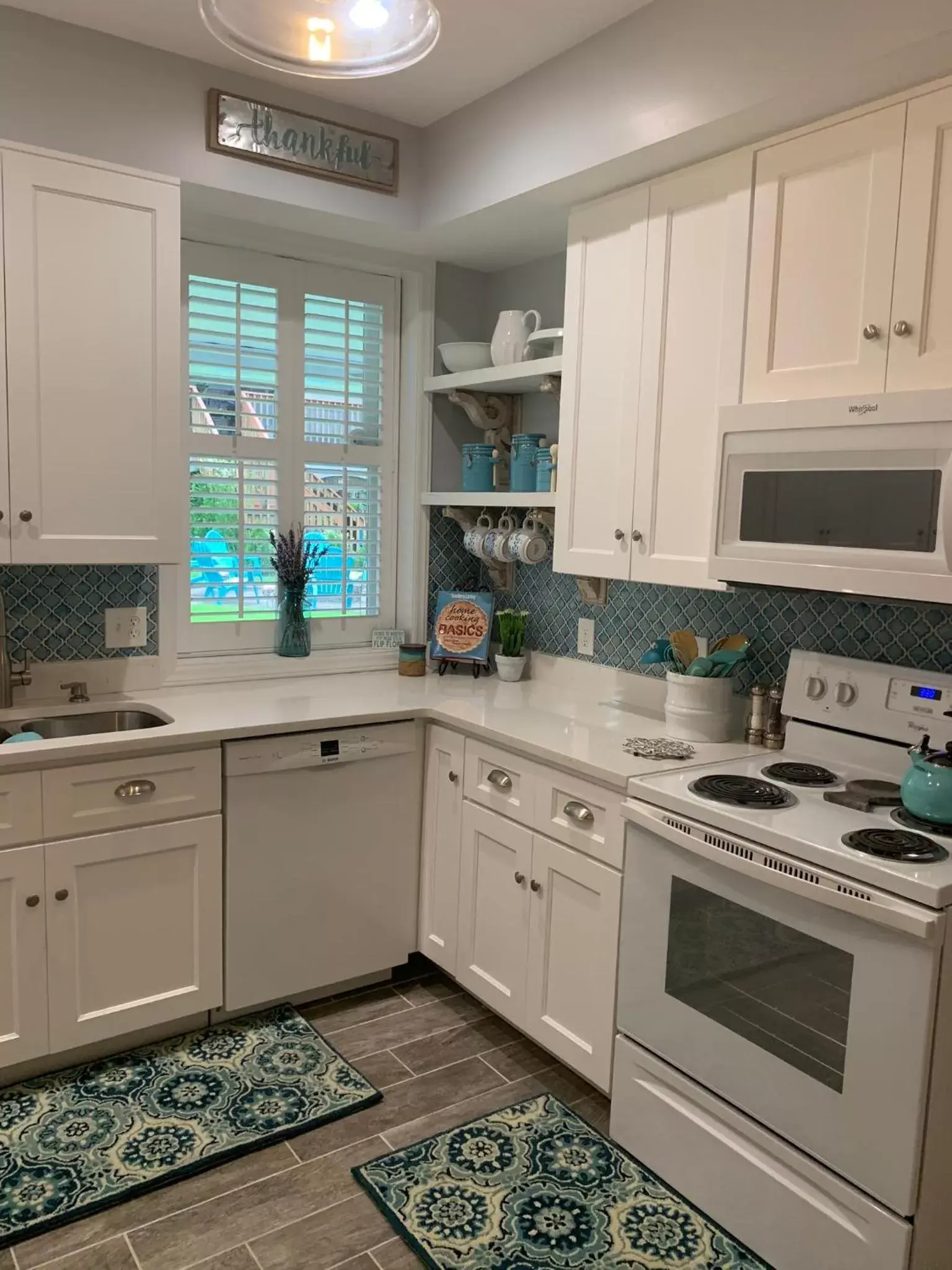 Kitchen/Kitchenette in Caroline's Bed and Breakfast