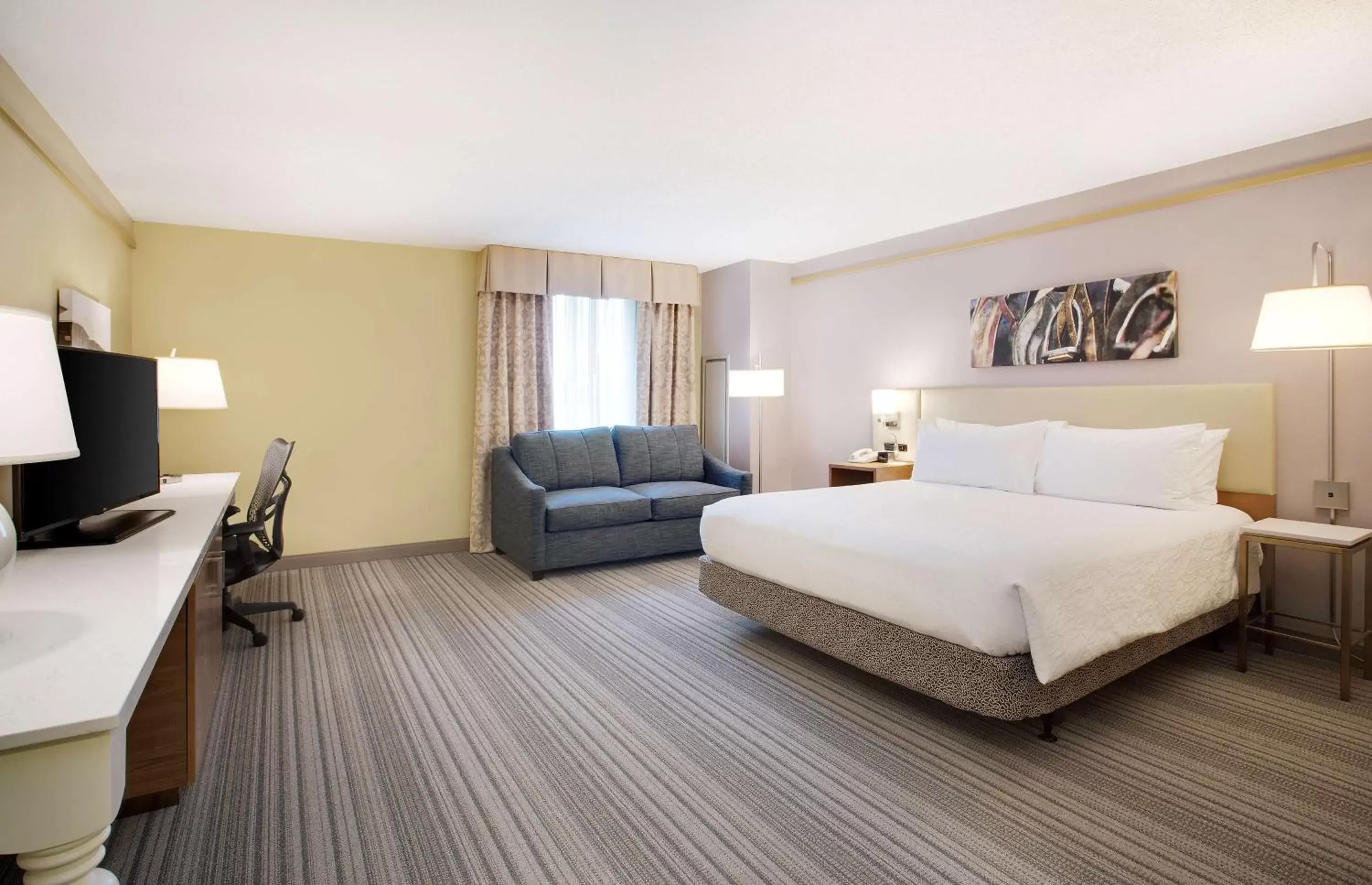 Bedroom, Bed in Hilton Garden Inn Saratoga Springs