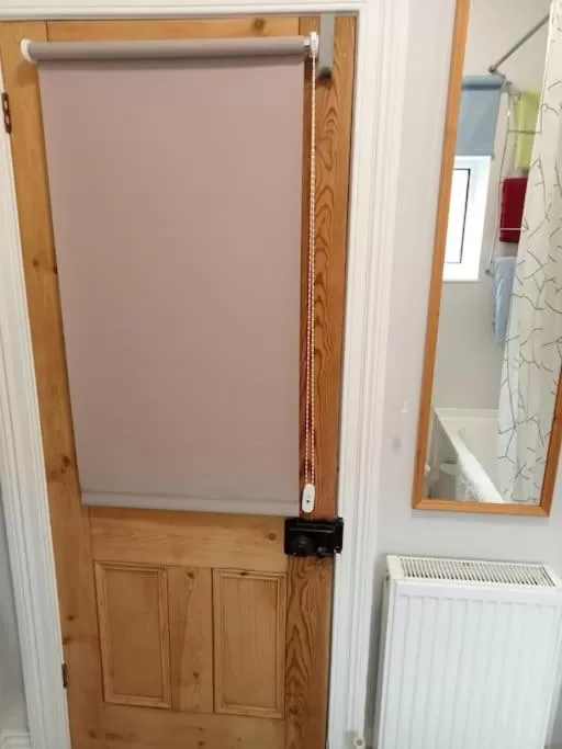 Bathroom in Private rooms with breakfast in Bishop Auckland