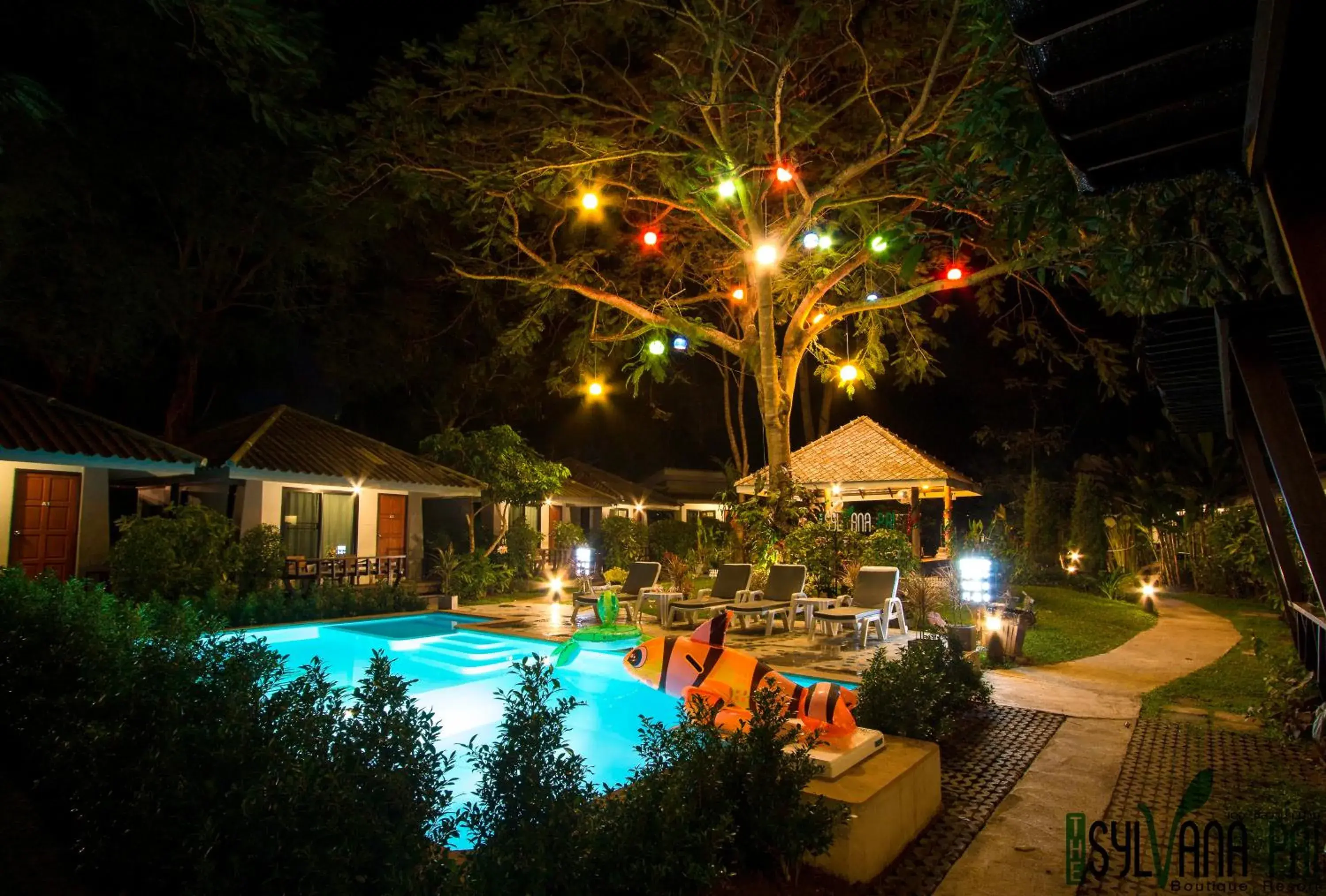 Garden, Swimming Pool in The Sylvana Pai Hotel