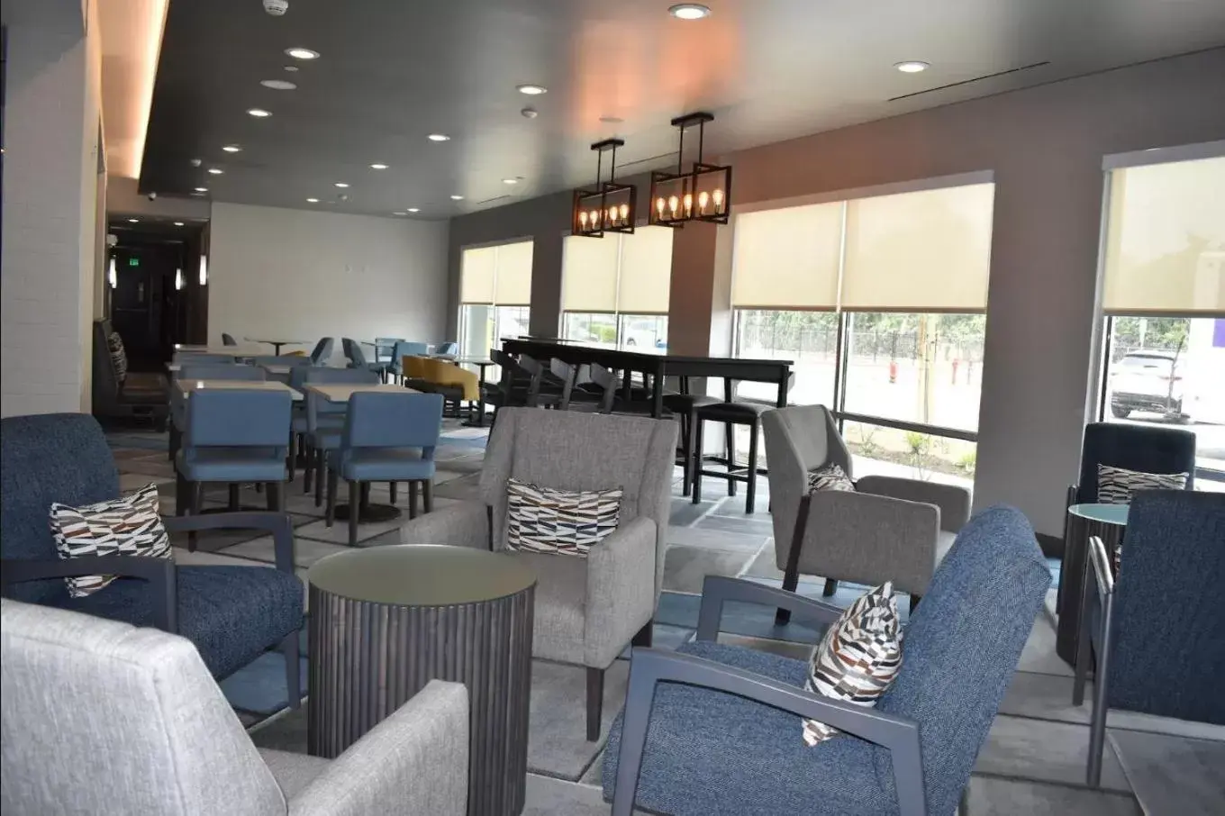 Restaurant/Places to Eat in La Quinta Inn & Suites by Wyndham San Bernardino