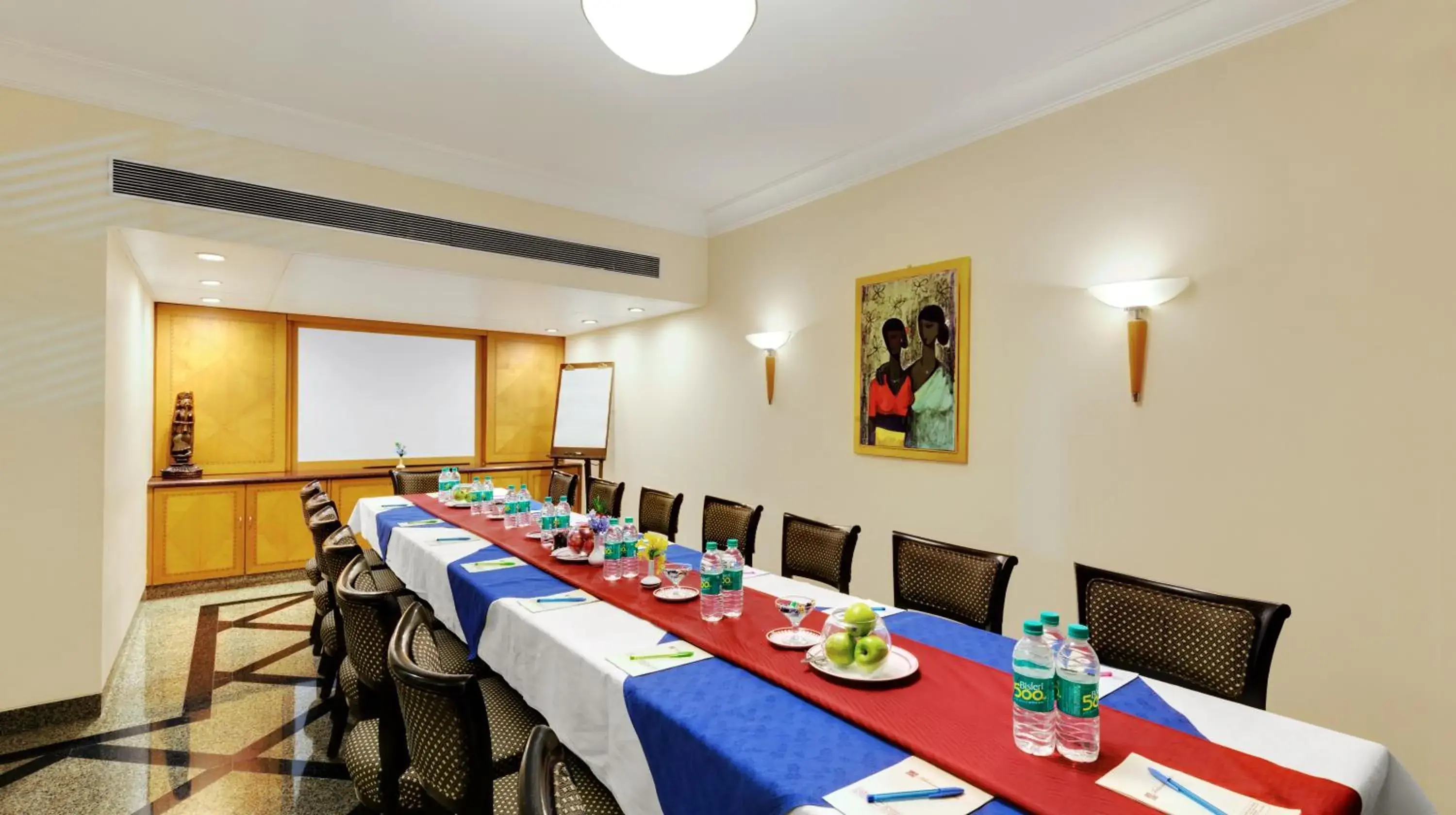 Business facilities, Business Area/Conference Room in The Ambassador Ajanta