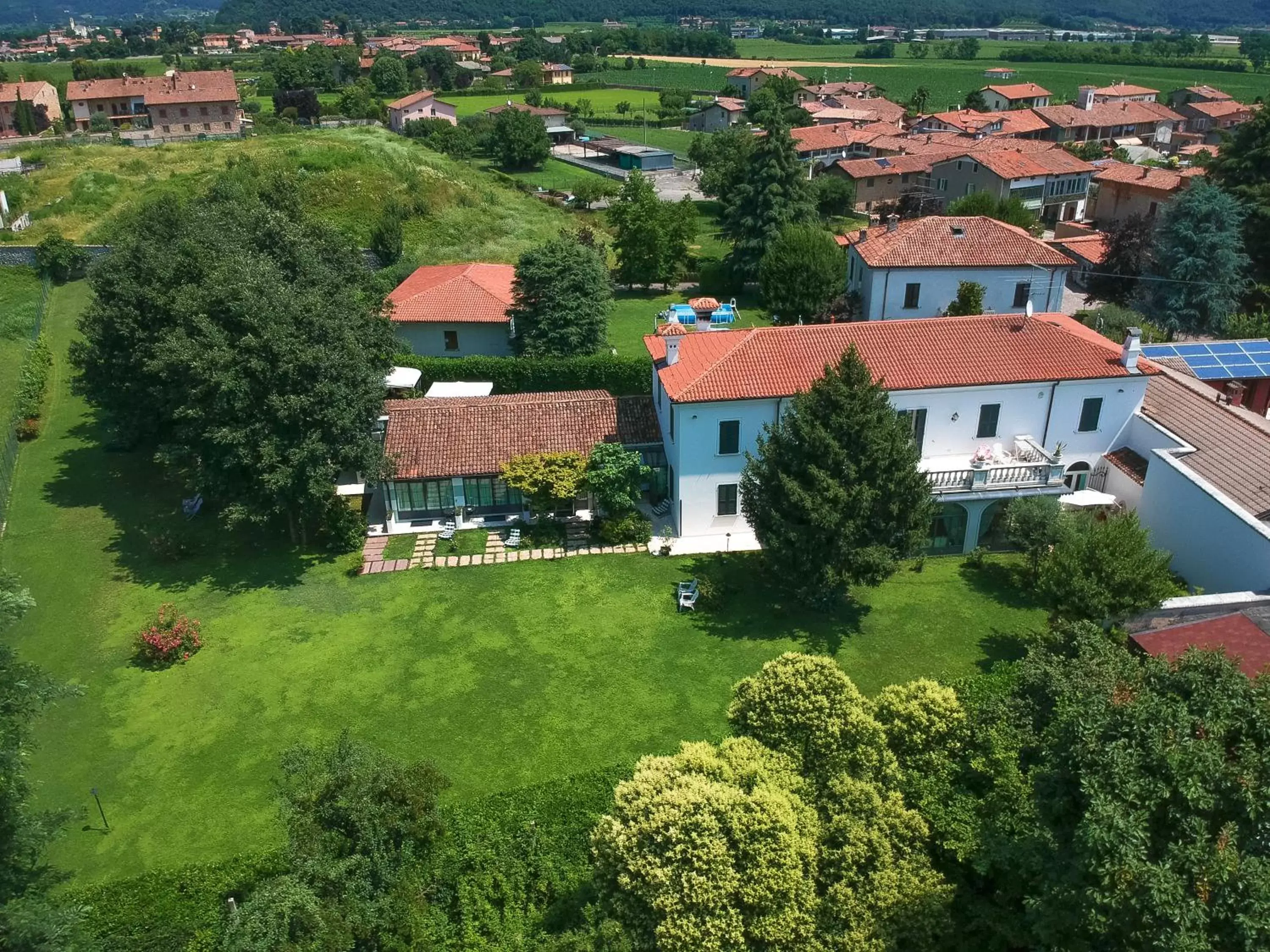 Bird's-eye View in Villa Franca in Franciacorta