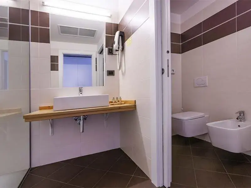 Toilet, Bathroom in Panorama Residence Hotel