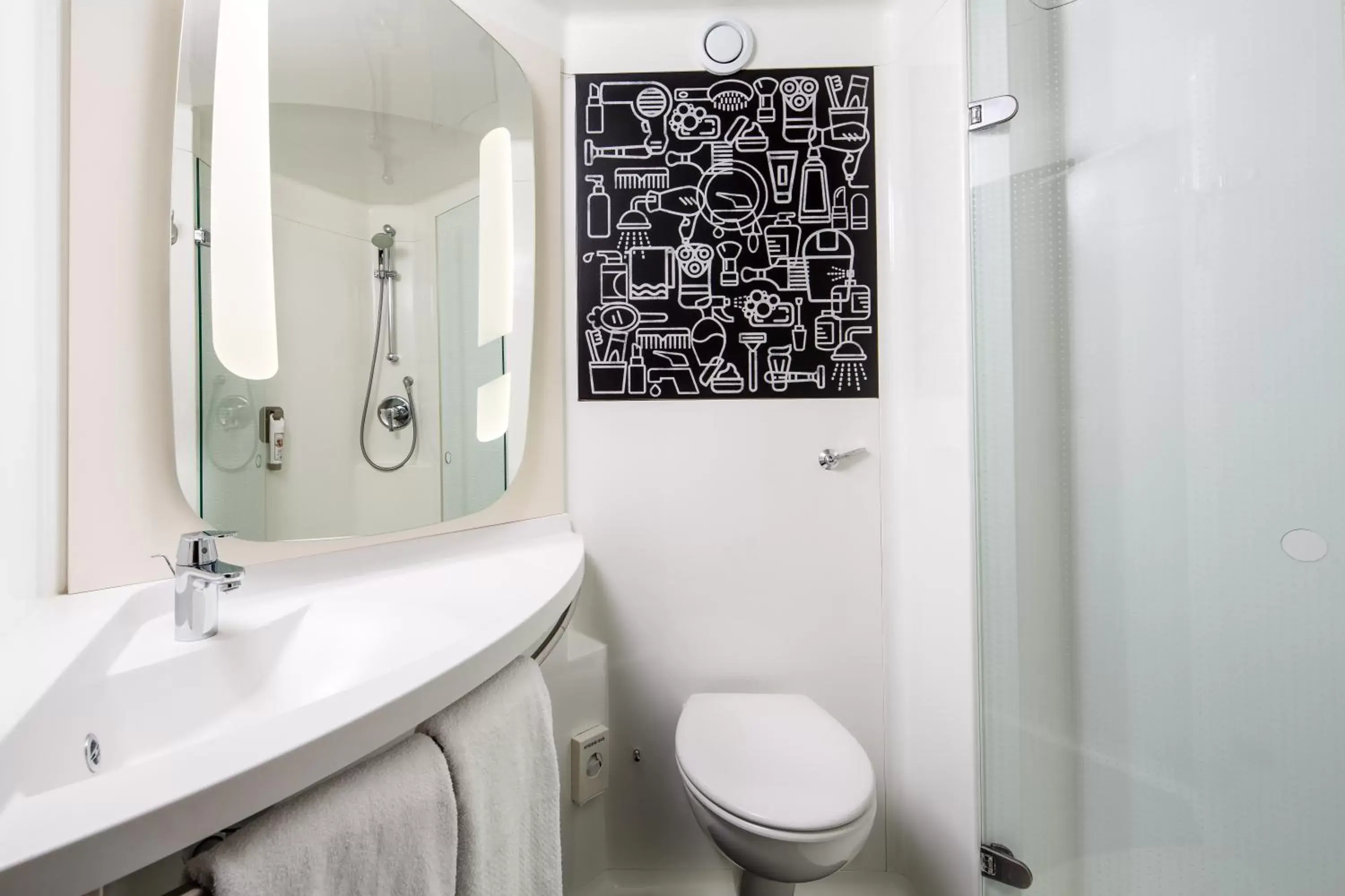 Toilet, Bathroom in ibis London Wembley