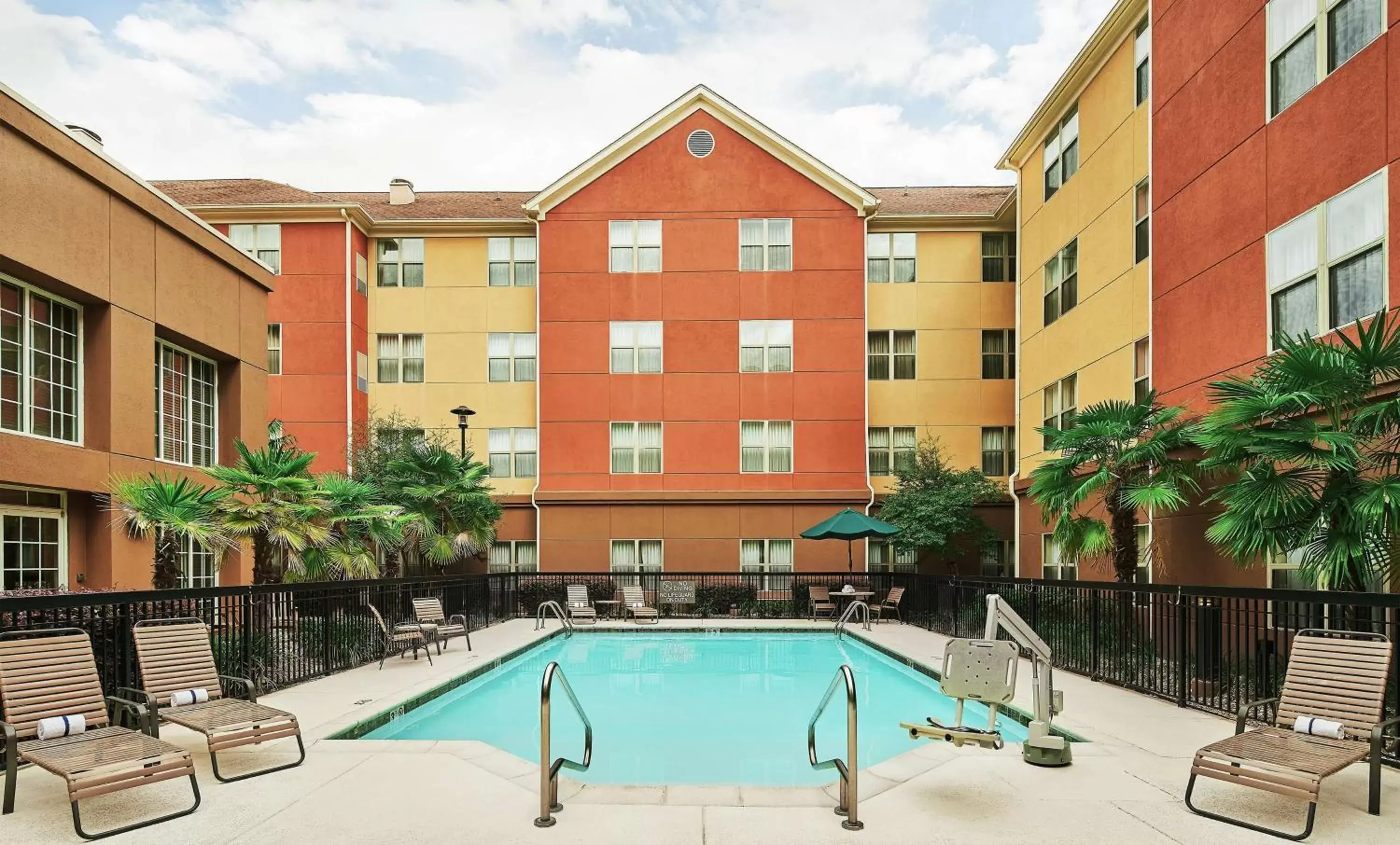 Swimming Pool in Homewood Suites by Hilton Shreveport