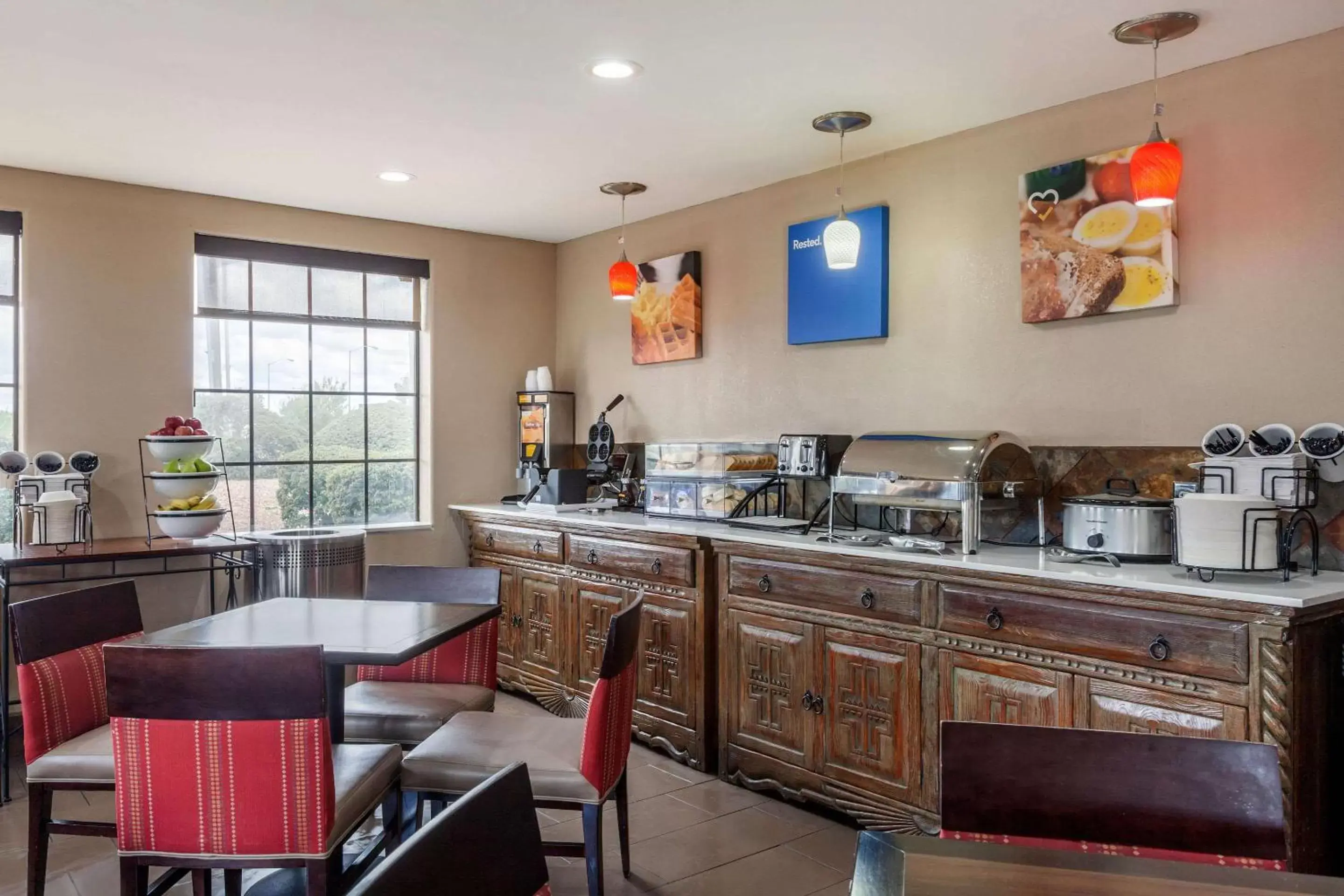 Restaurant/places to eat in Comfort Inn Santa Fe South Restaurant/places to eat in Comfort Inn Santa Fe South