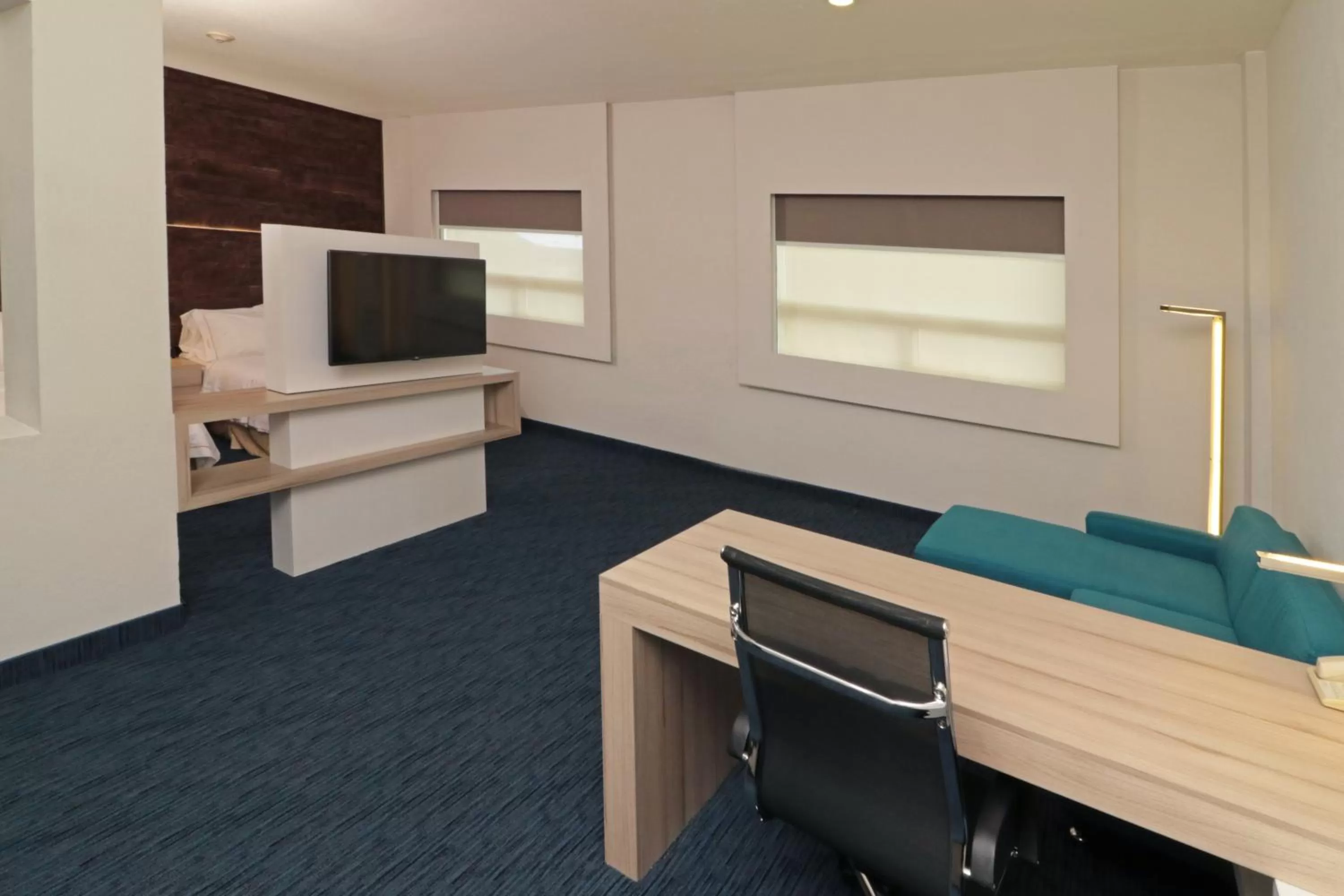 Photo of the whole room in Holiday Inn Express San Luis Potosí by IHG