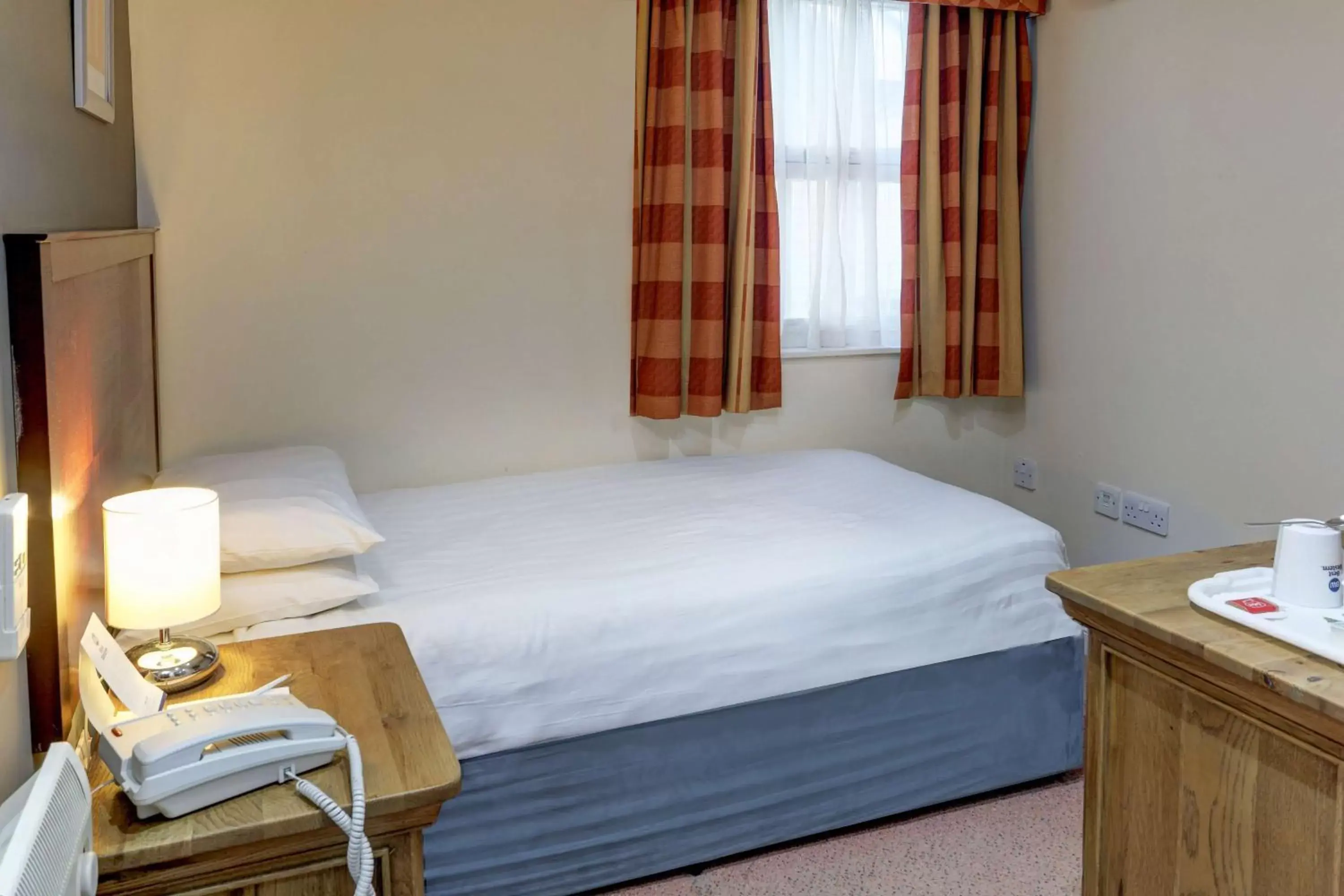Bed in Best Western Claydon Hotel