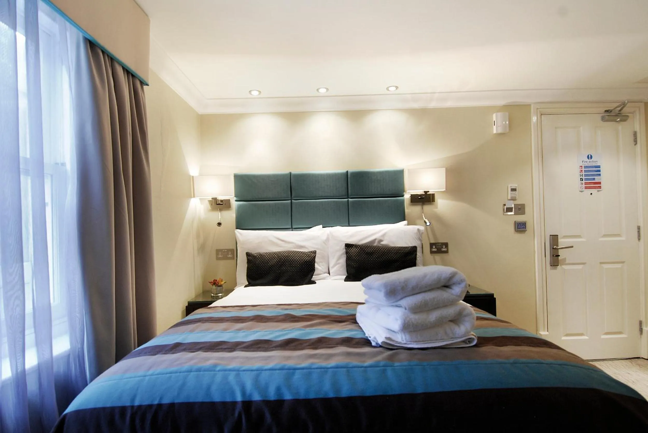 Bed in Astors Belgravia