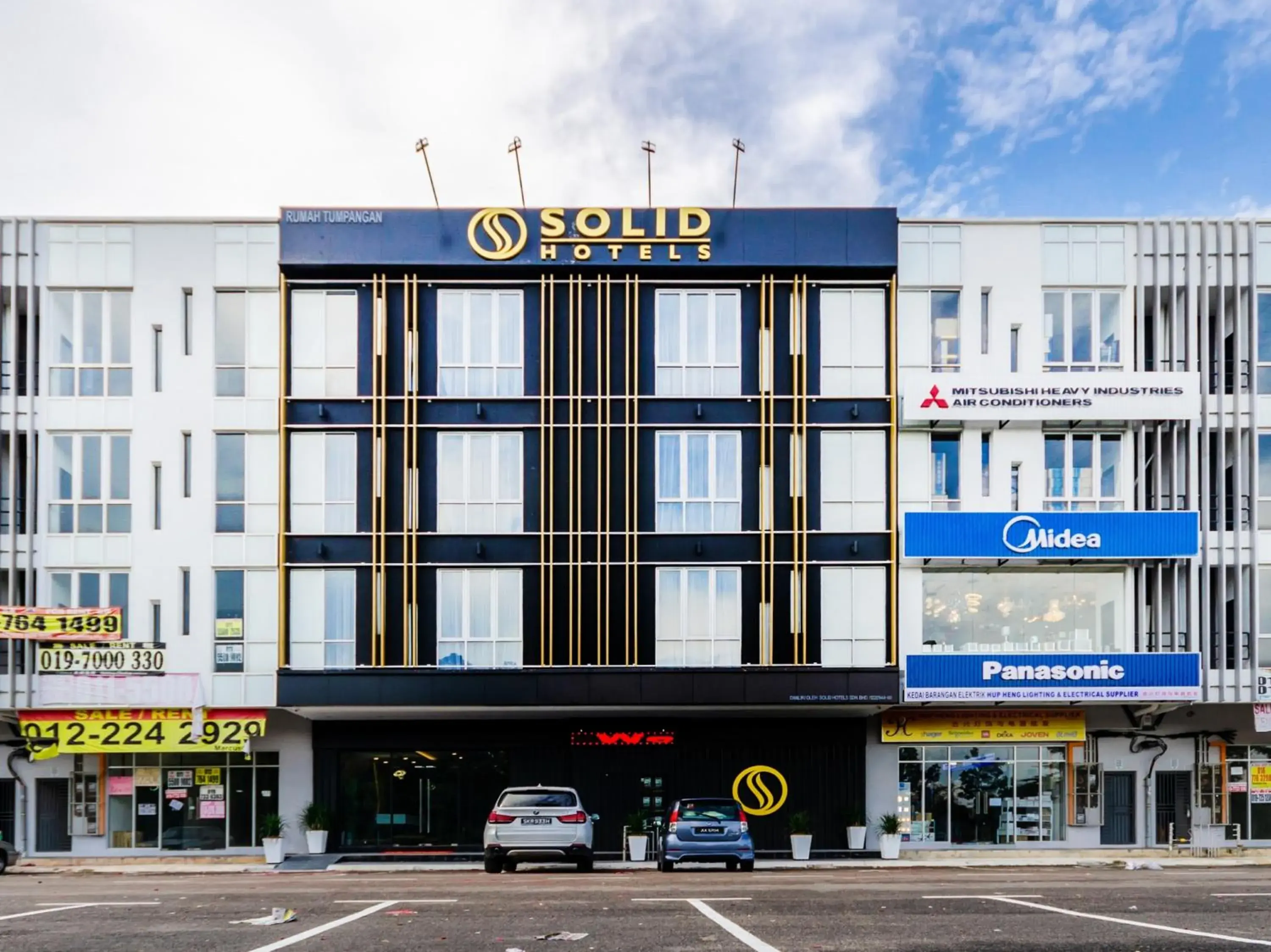 Facade/entrance in Solid Hotels