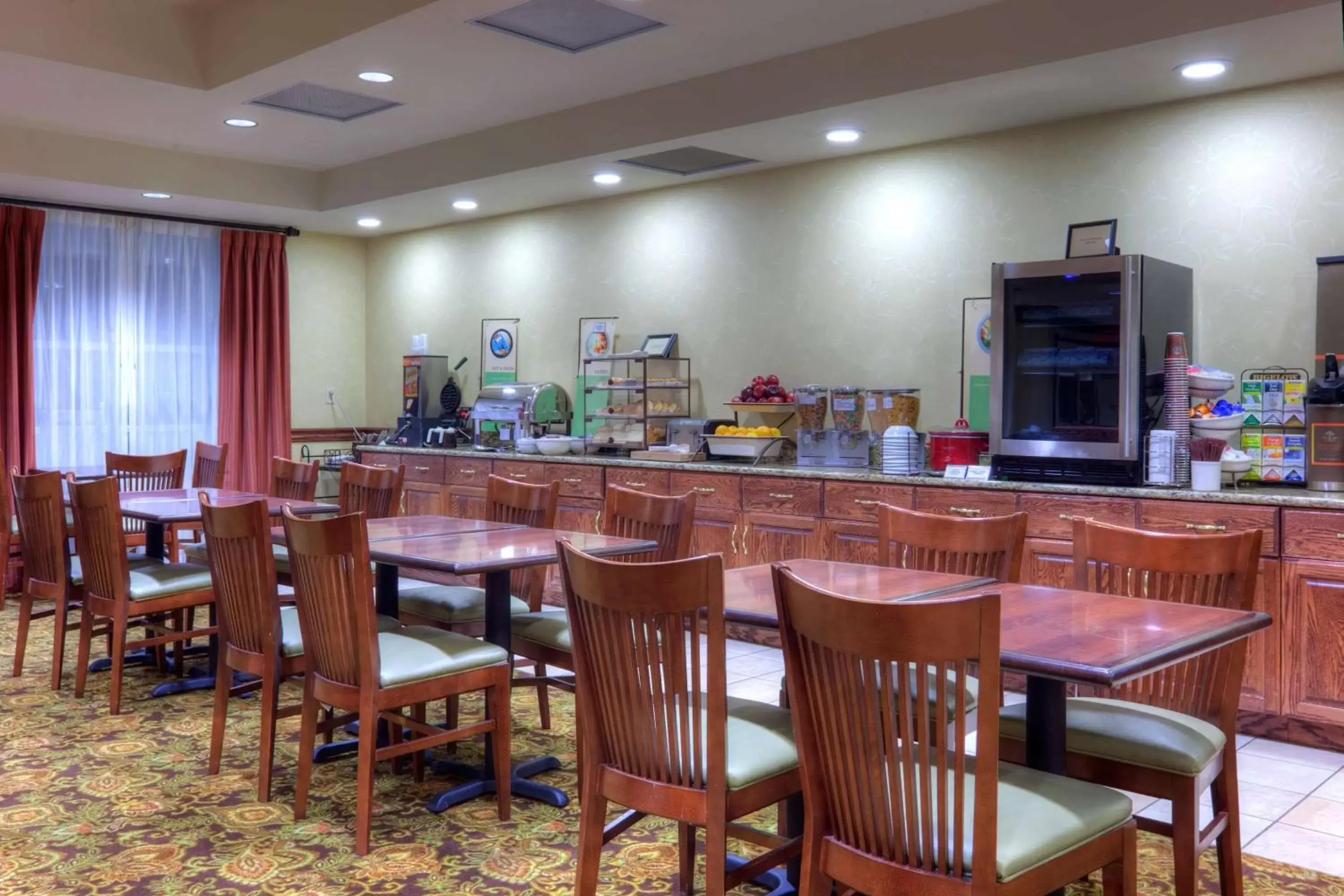 Restaurant/Places to Eat in Country Inn & Suites by Radisson, Fredericksburg, VA