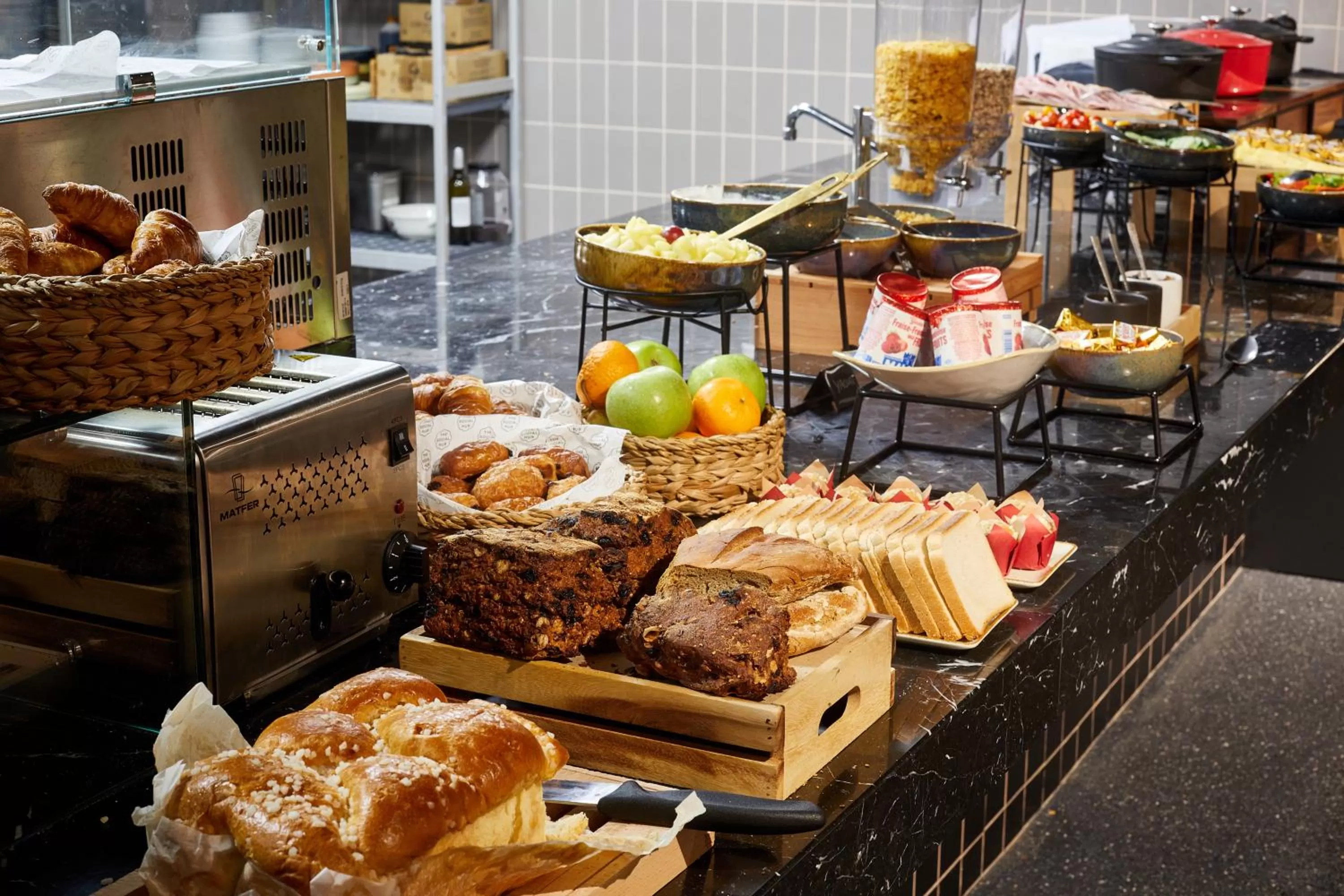 Restaurant/places to eat in The Social Hub Toulouse