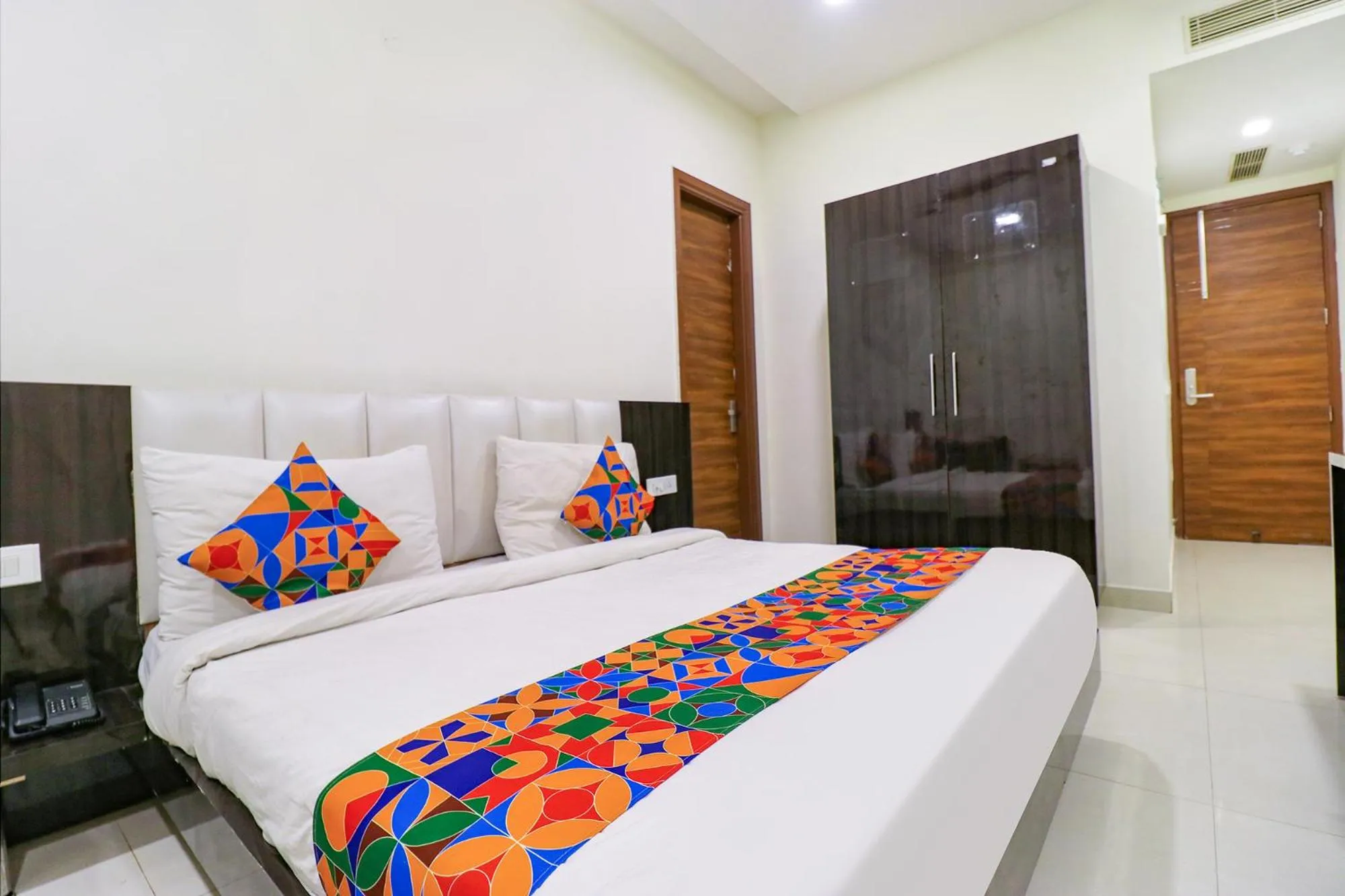 Deluxe Room - single occupancy in FabHotel Golden Home