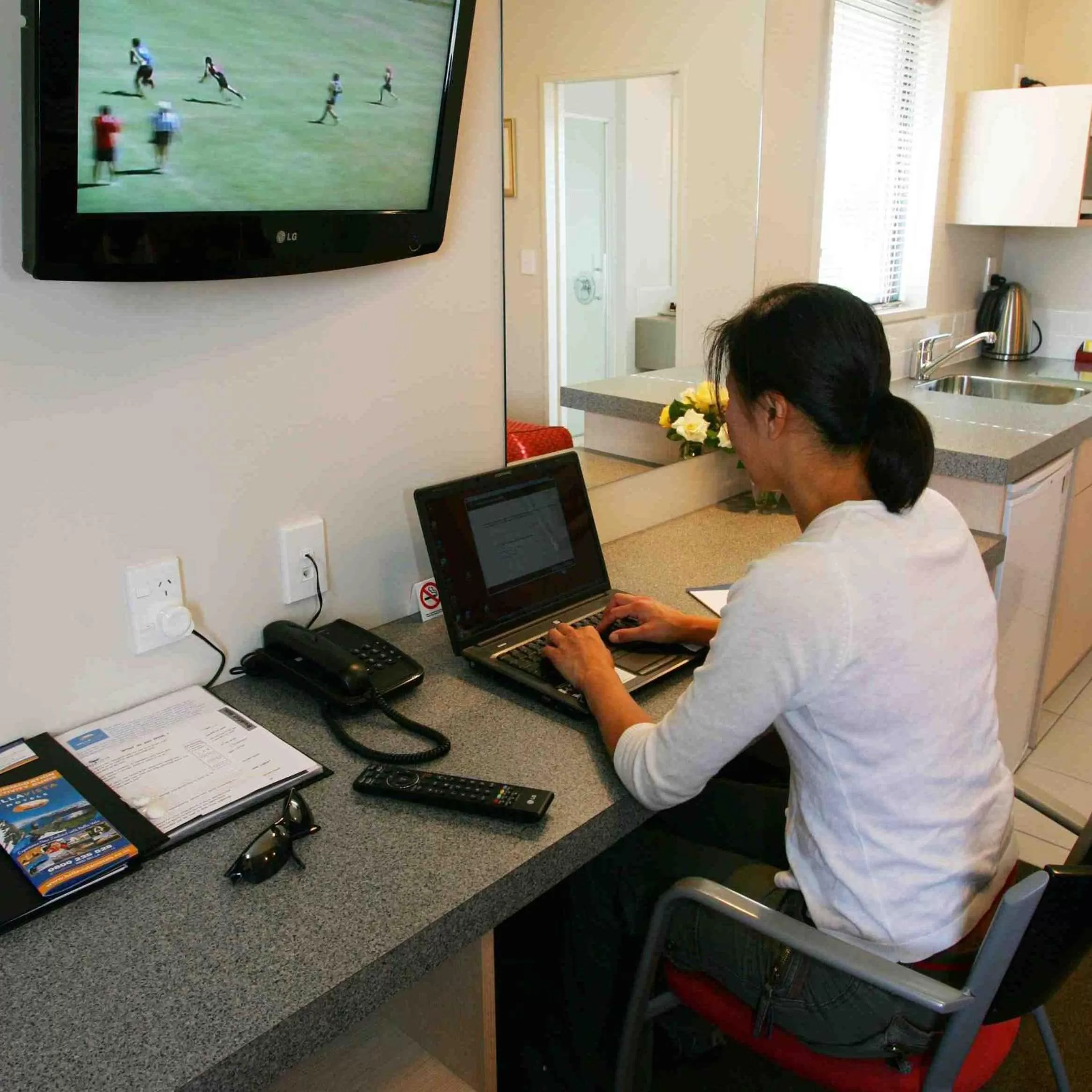 TV and multimedia in Bella Vista Motel Ashburton