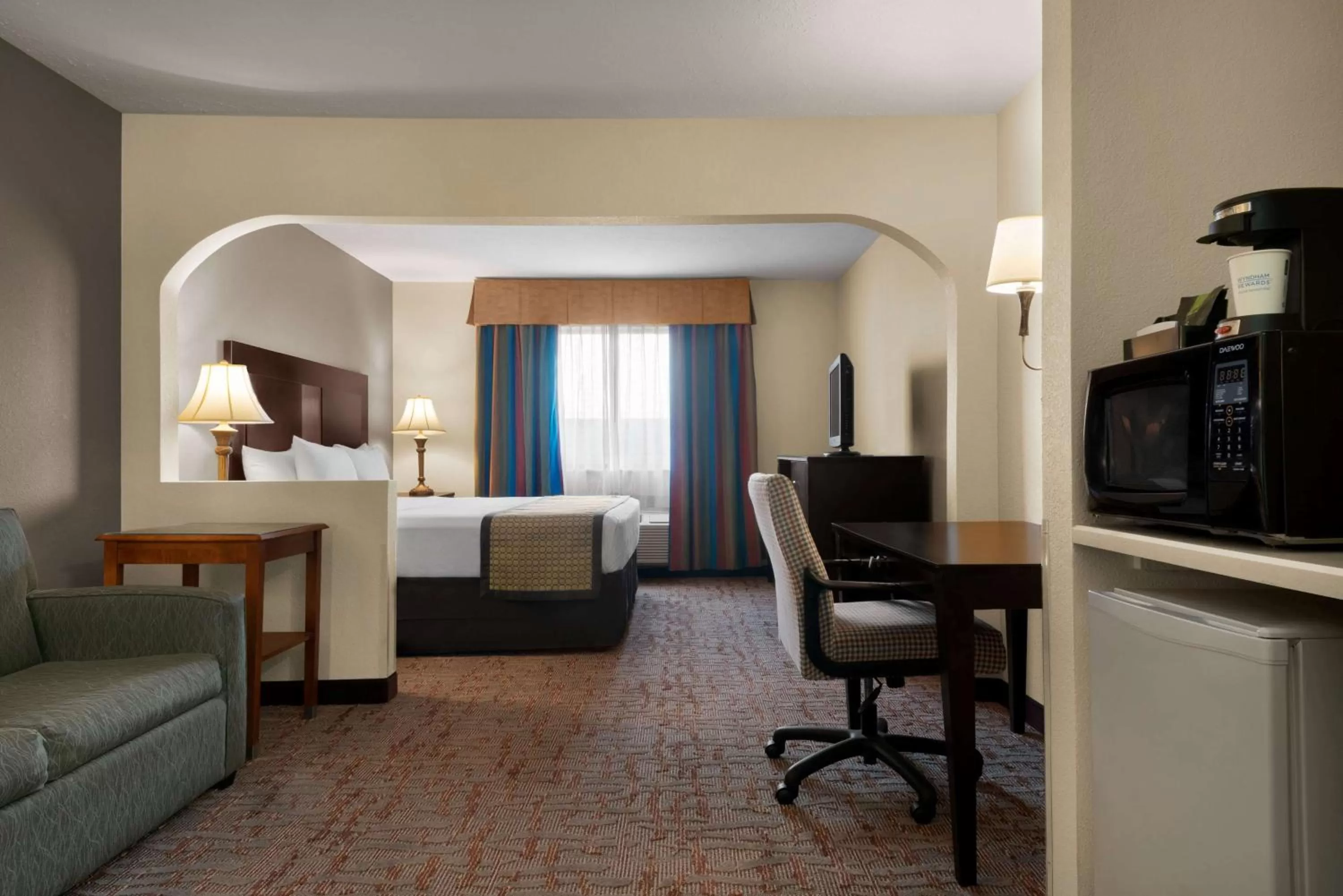 Photo of the whole room, Bed in Baymont by Wyndham Belleville Airport Area Free Airport Shuttle