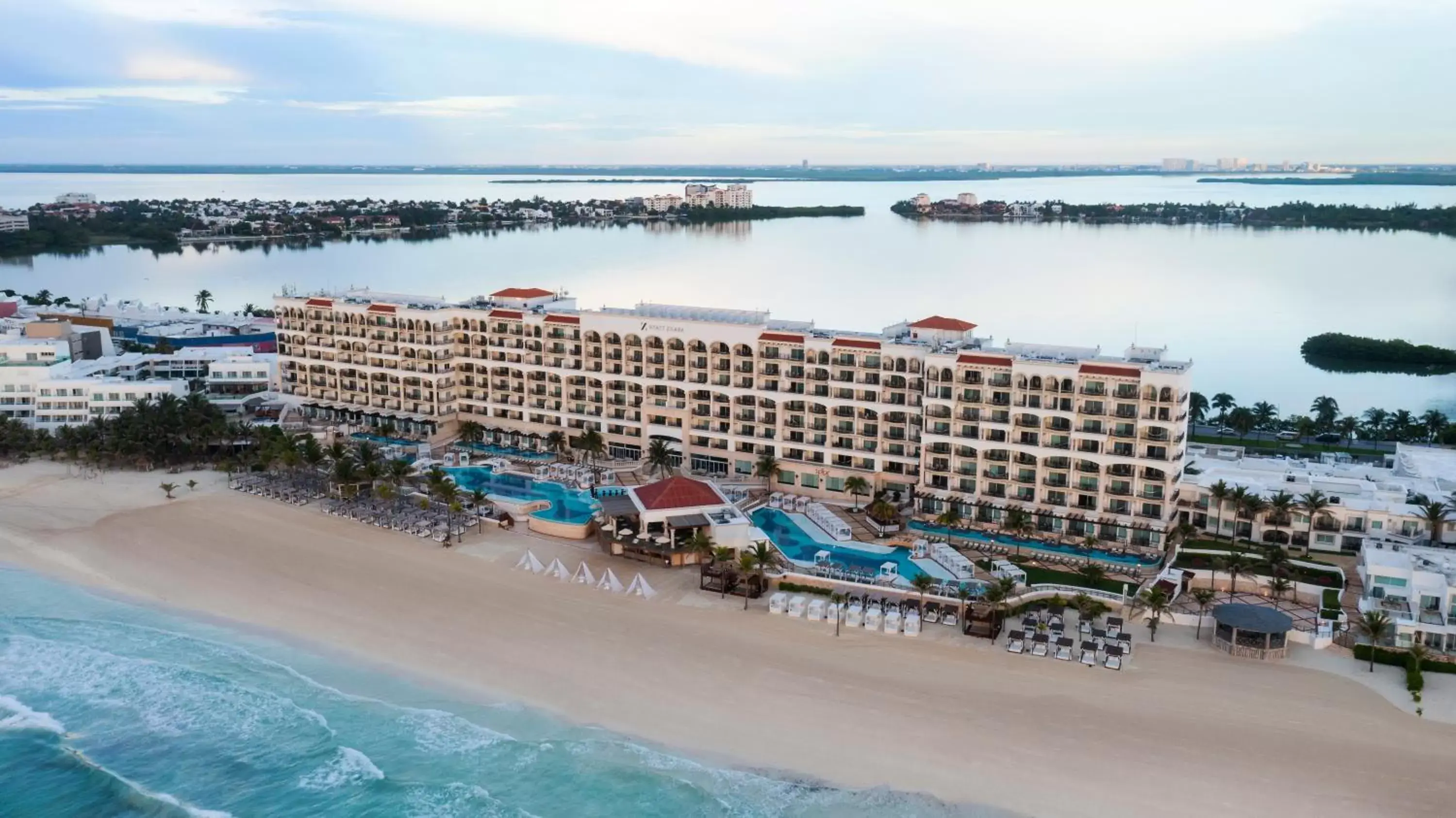 Property building, Bird's-eye View in Hyatt Zilara Cancun - All Inclusive - Adults Only