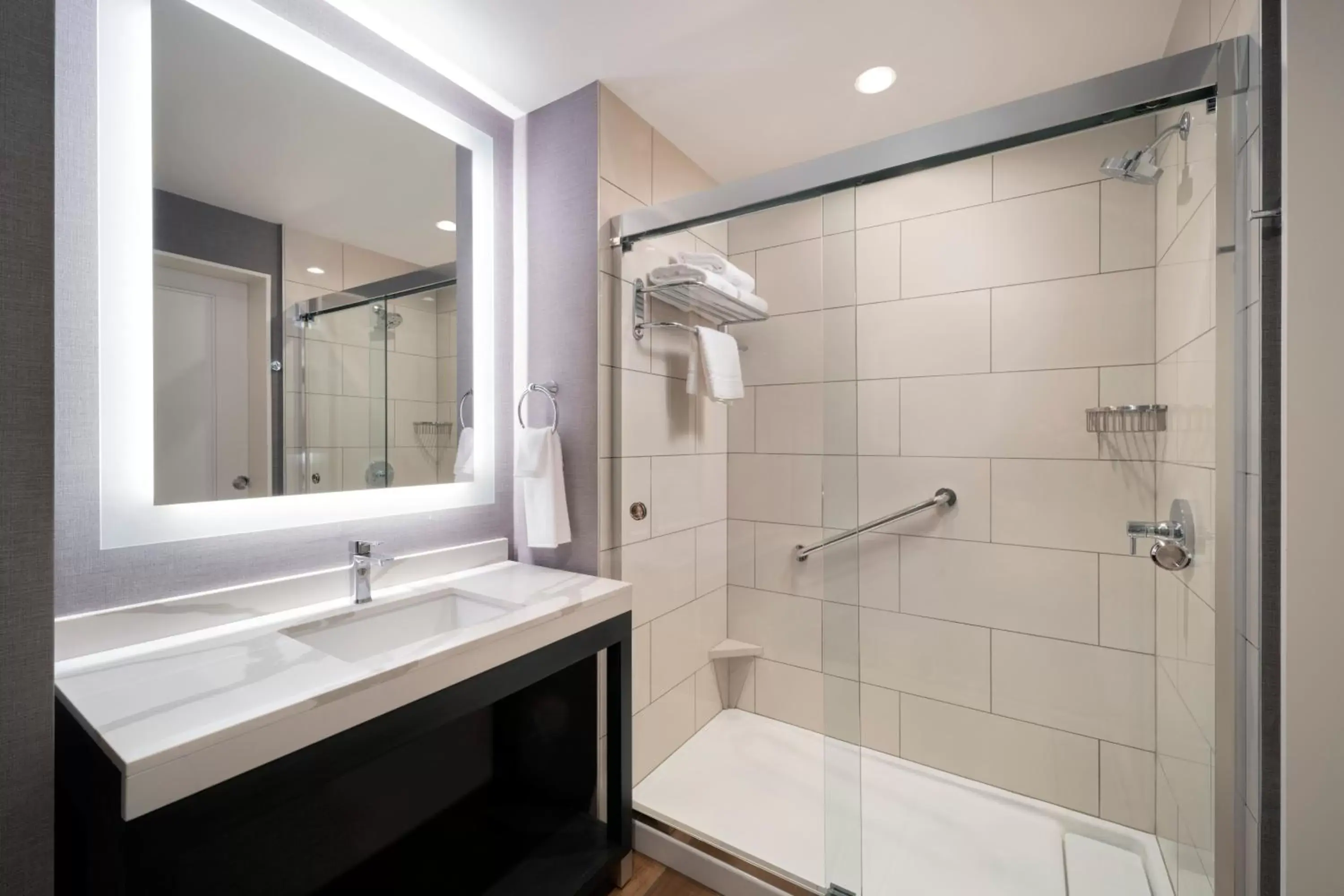 Shower, Bathroom in Hyatt House LAX Century Blvd