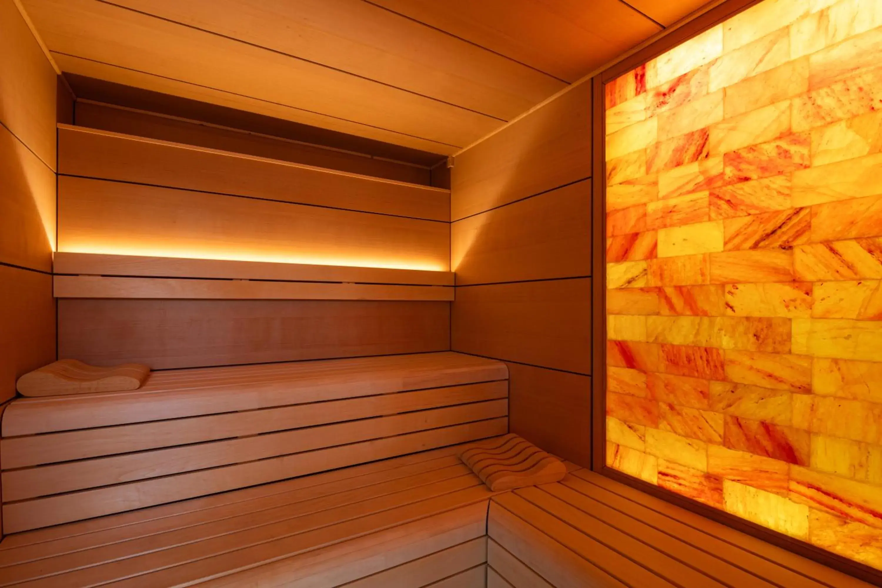 Sauna in JS Portocolom Suites