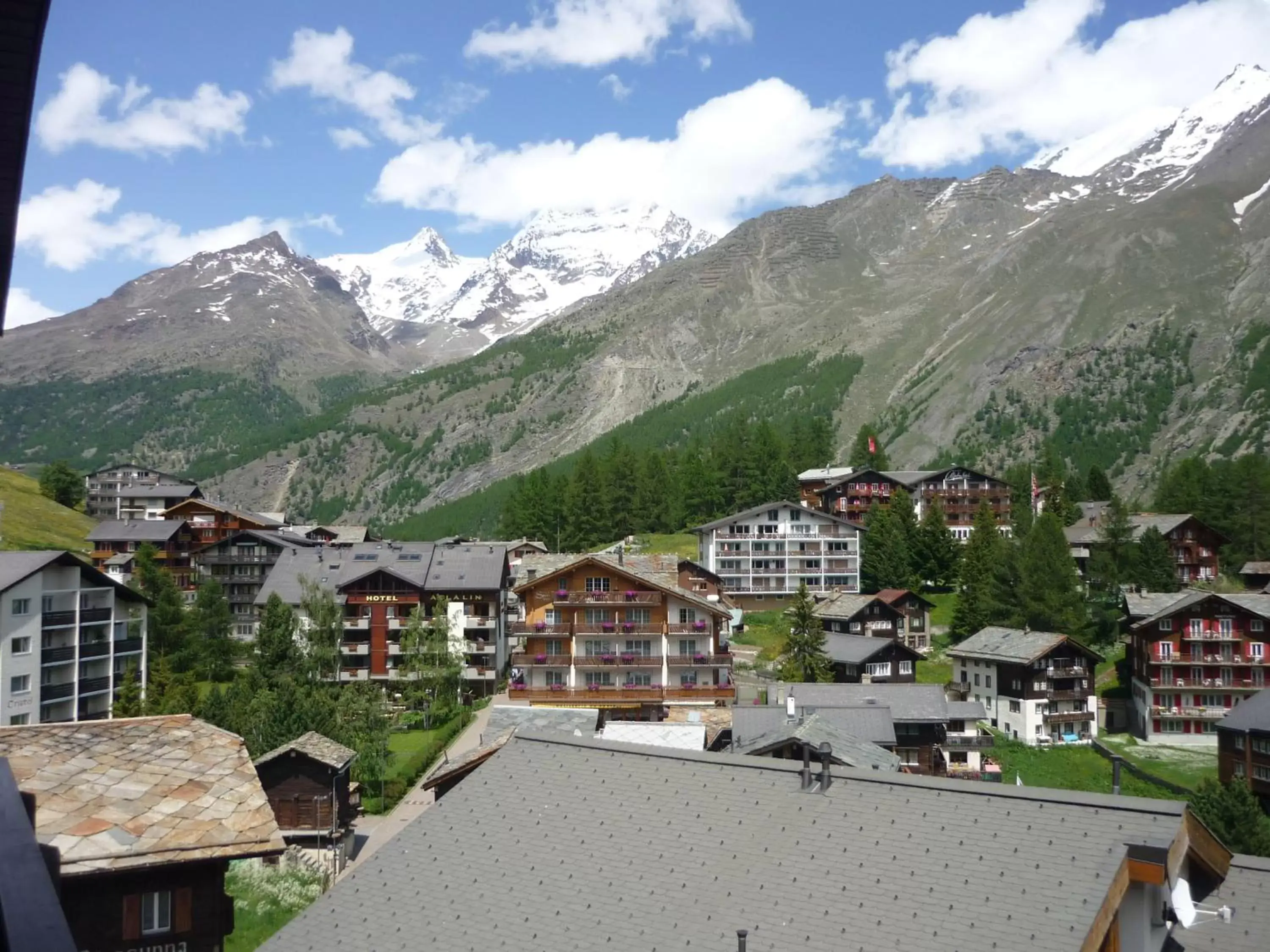 Nearby landmark, Mountain View in Hotel Europa Guest House