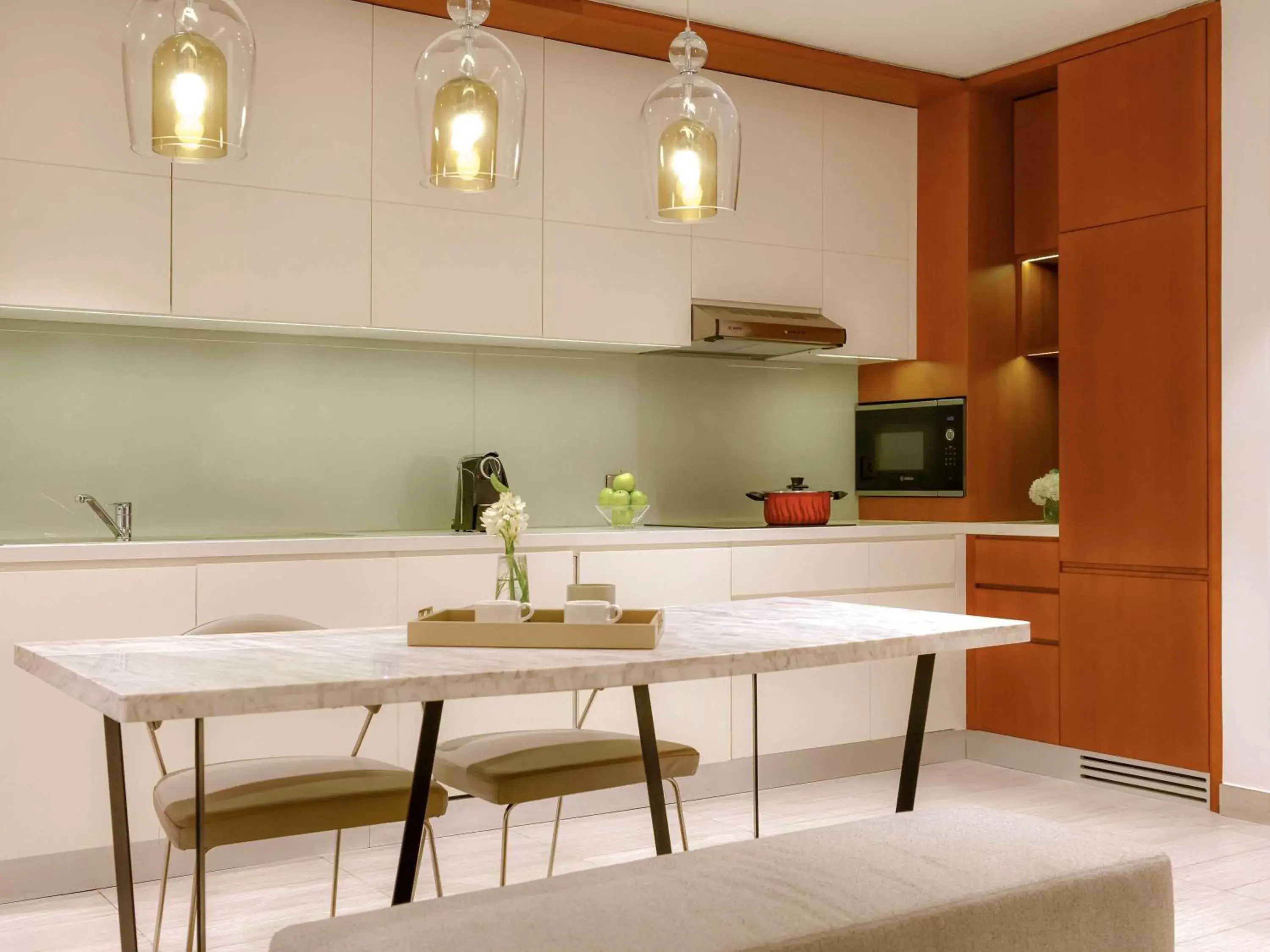 Photo of the whole room, Kitchen/Kitchenette in Grand Mercure Dubai