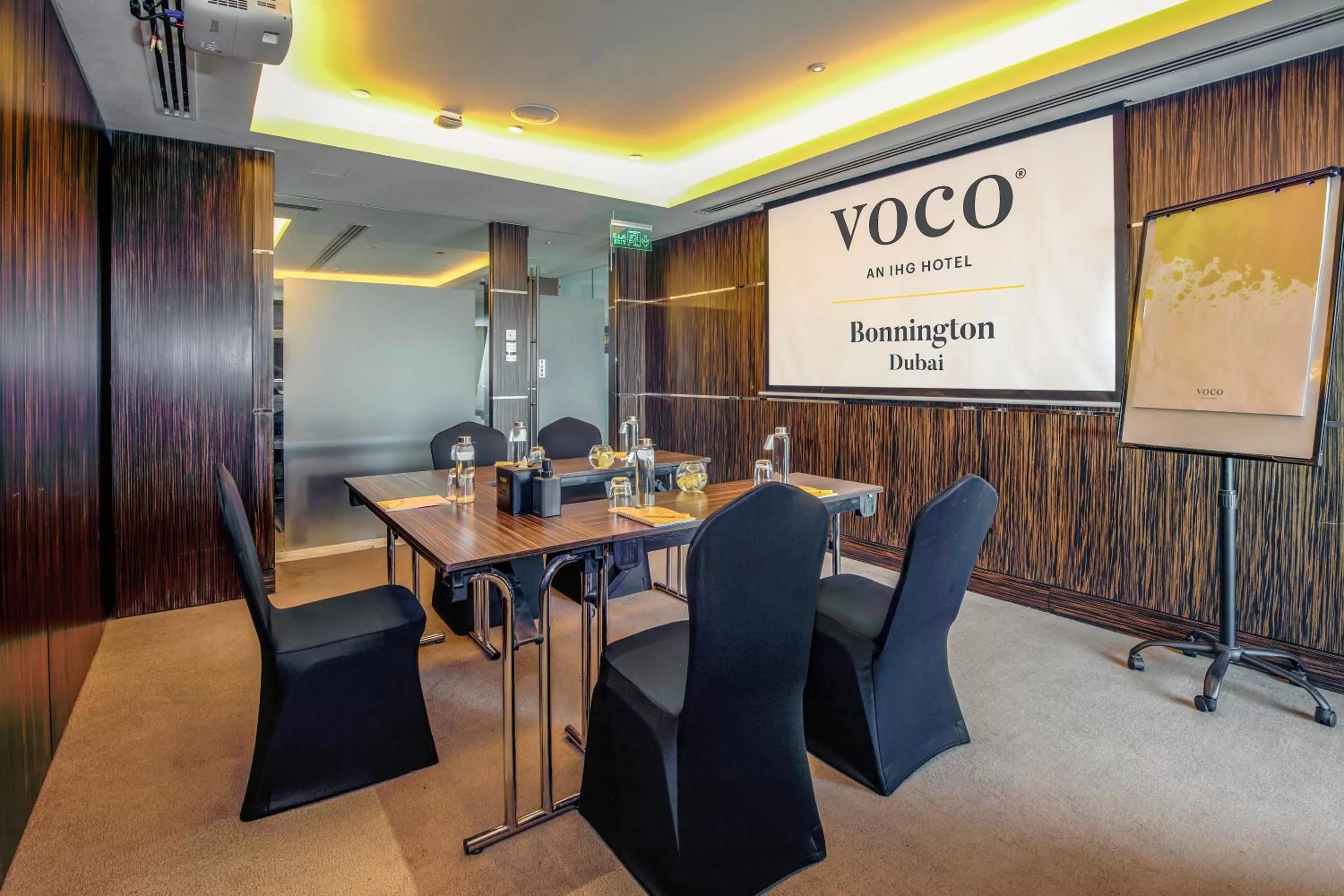 Business facilities in voco - Bonnington Dubai by IHG