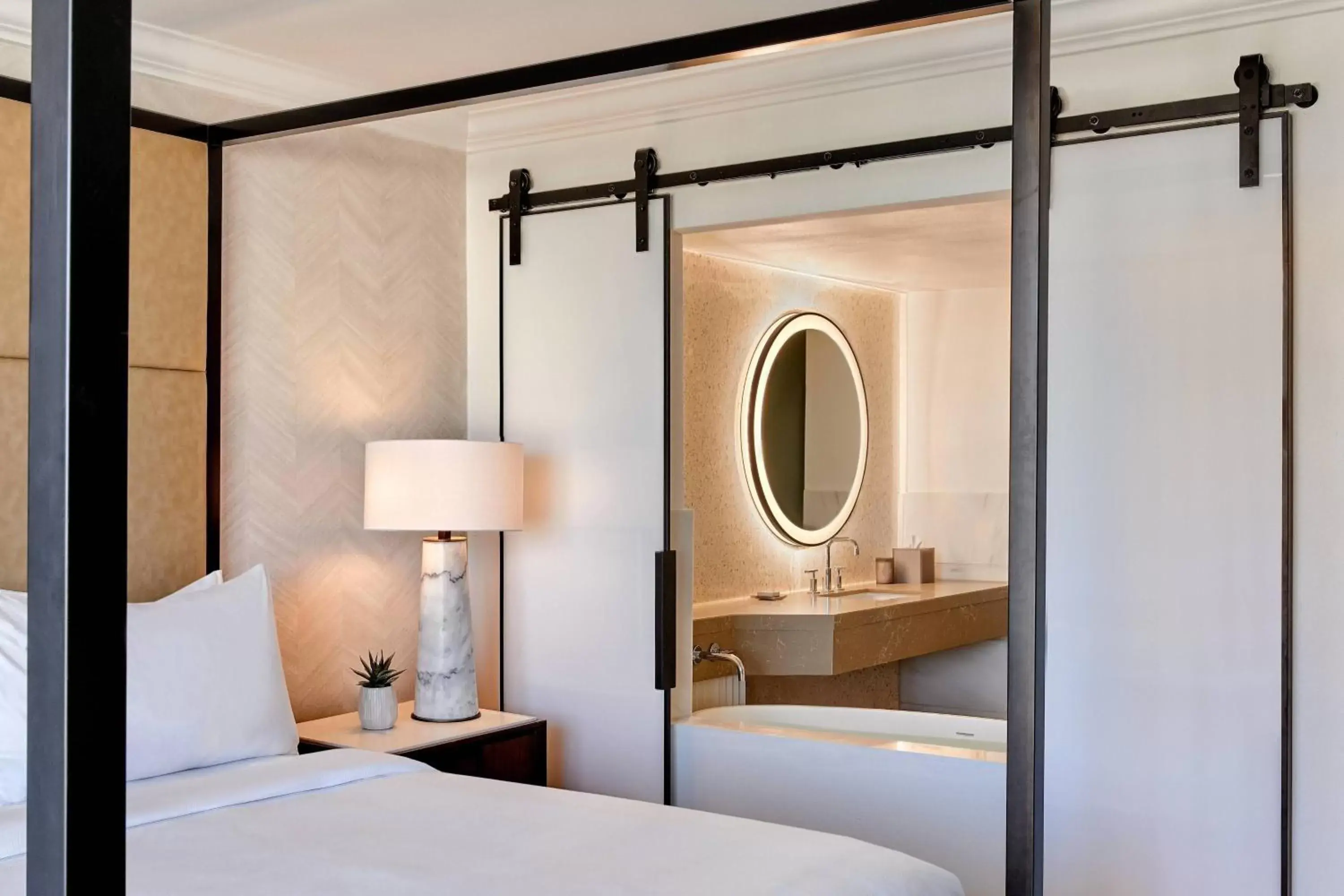 Bedroom, Bed in JW Marriott Desert Springs Resort & Spa