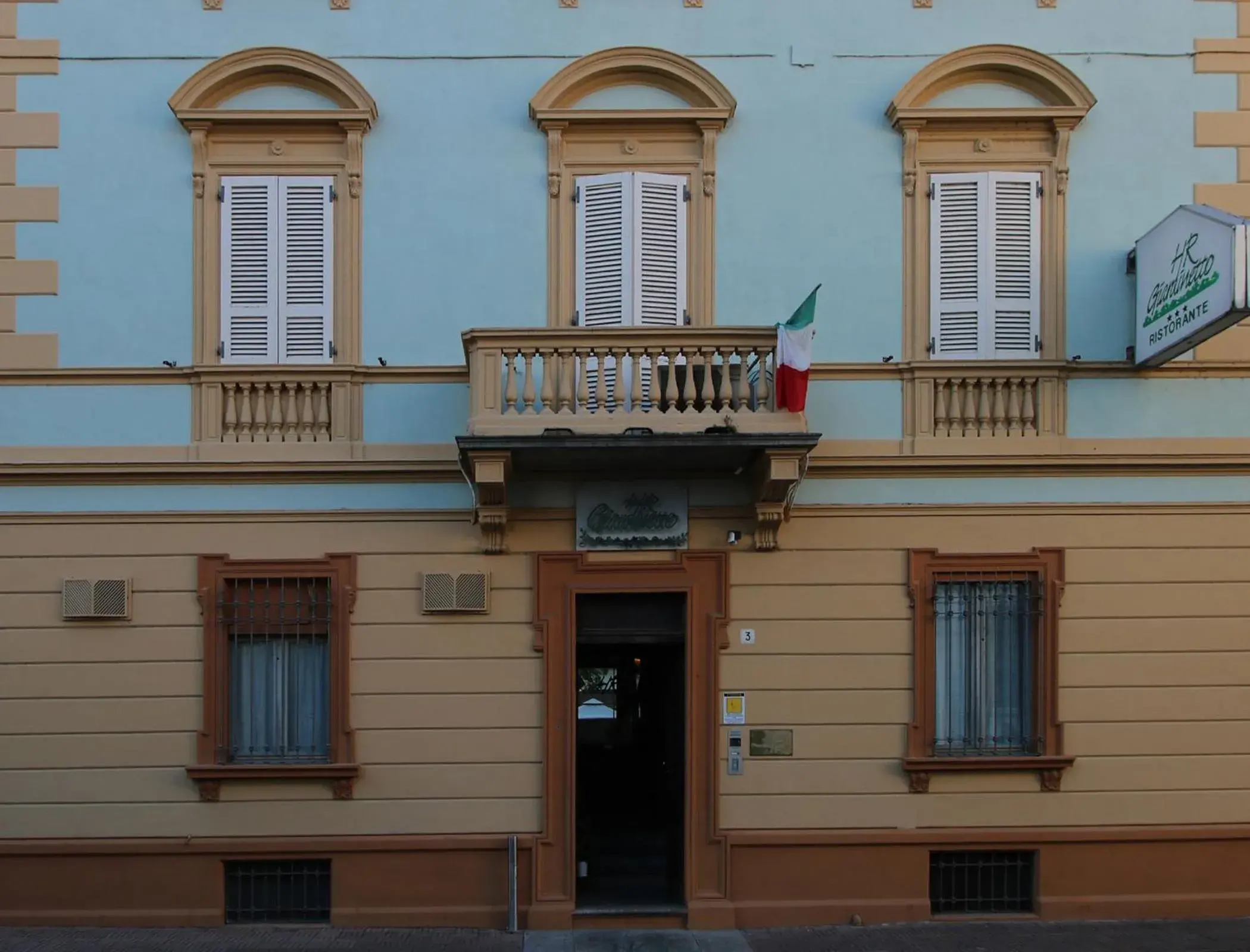 Facade/entrance, Property Building in Il Giardinetto