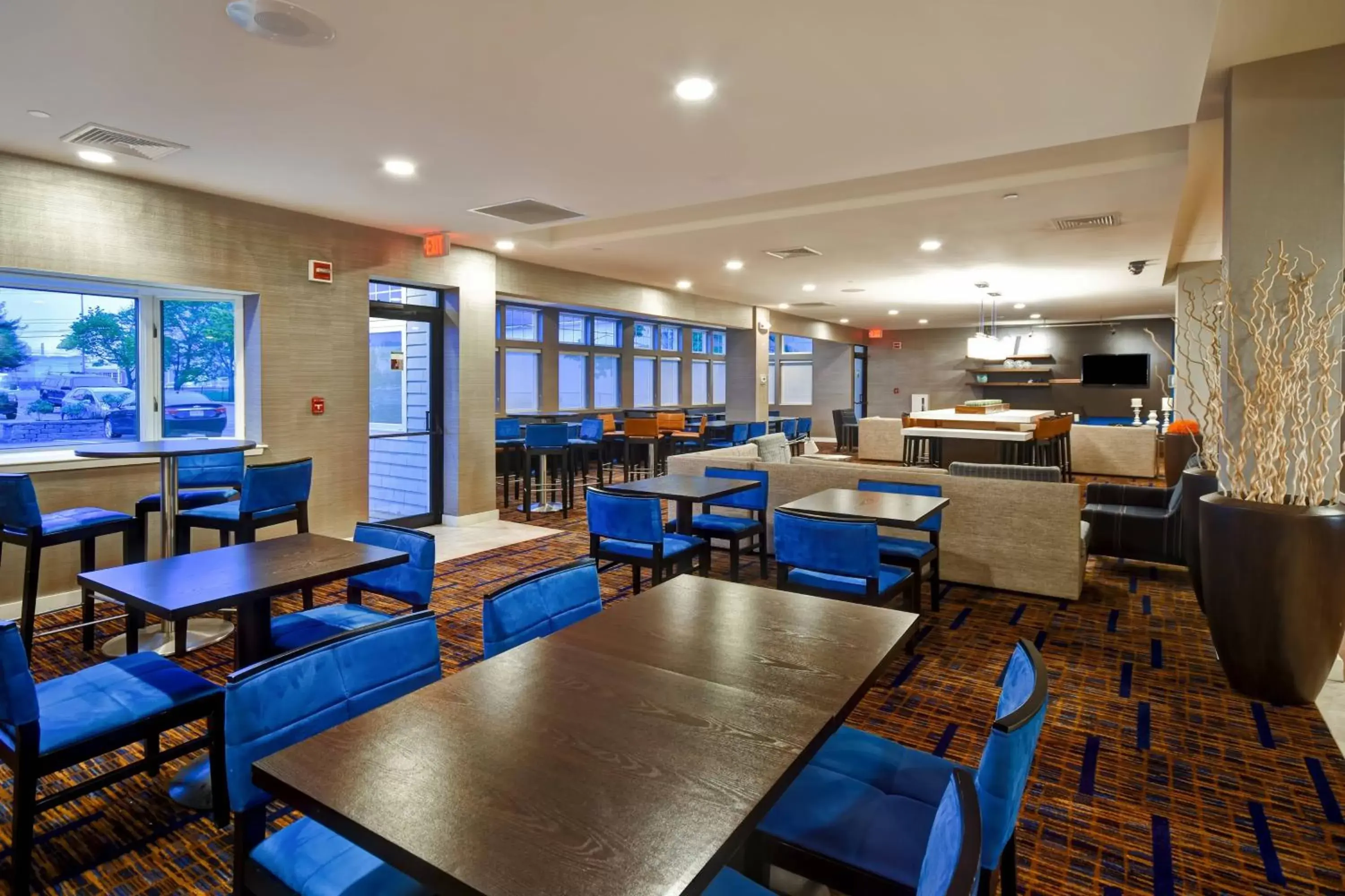 Lobby or reception, Restaurant/Places to Eat in Courtyard Cape Cod Hyannis