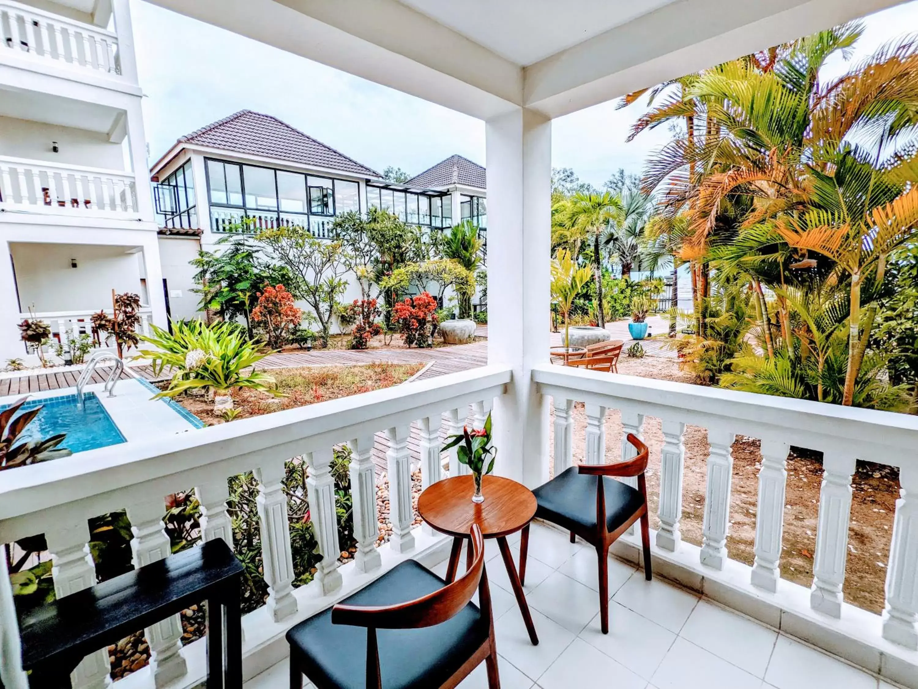 Patio in Mary Beach Hotel & Resort