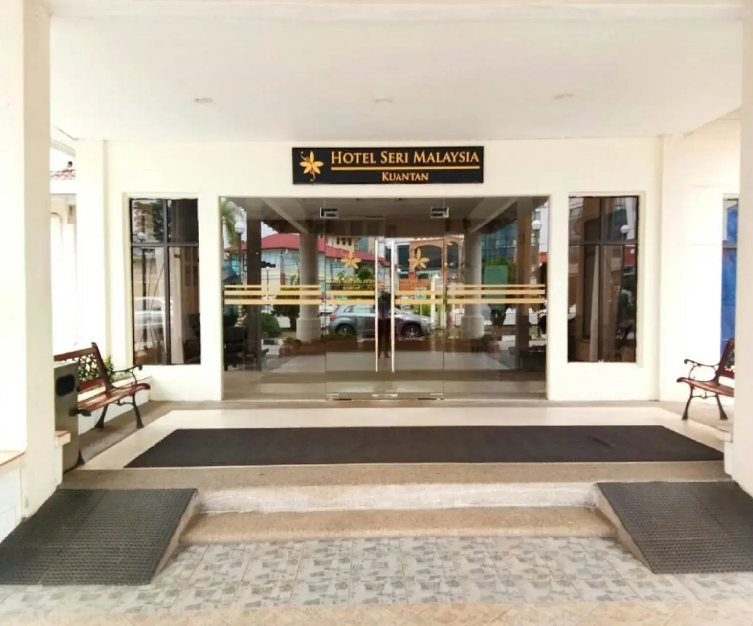 Facade/entrance in Hotel Seri Malaysia Kuantan